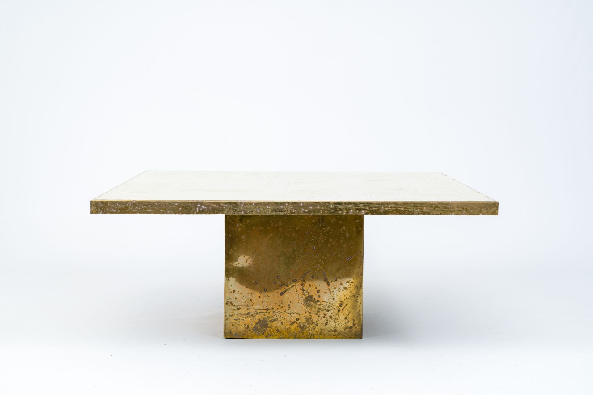 Christian Heckscher (1951): A design coffee table with an etched brass table top, 1970's/1980's - Image 3 of 9
