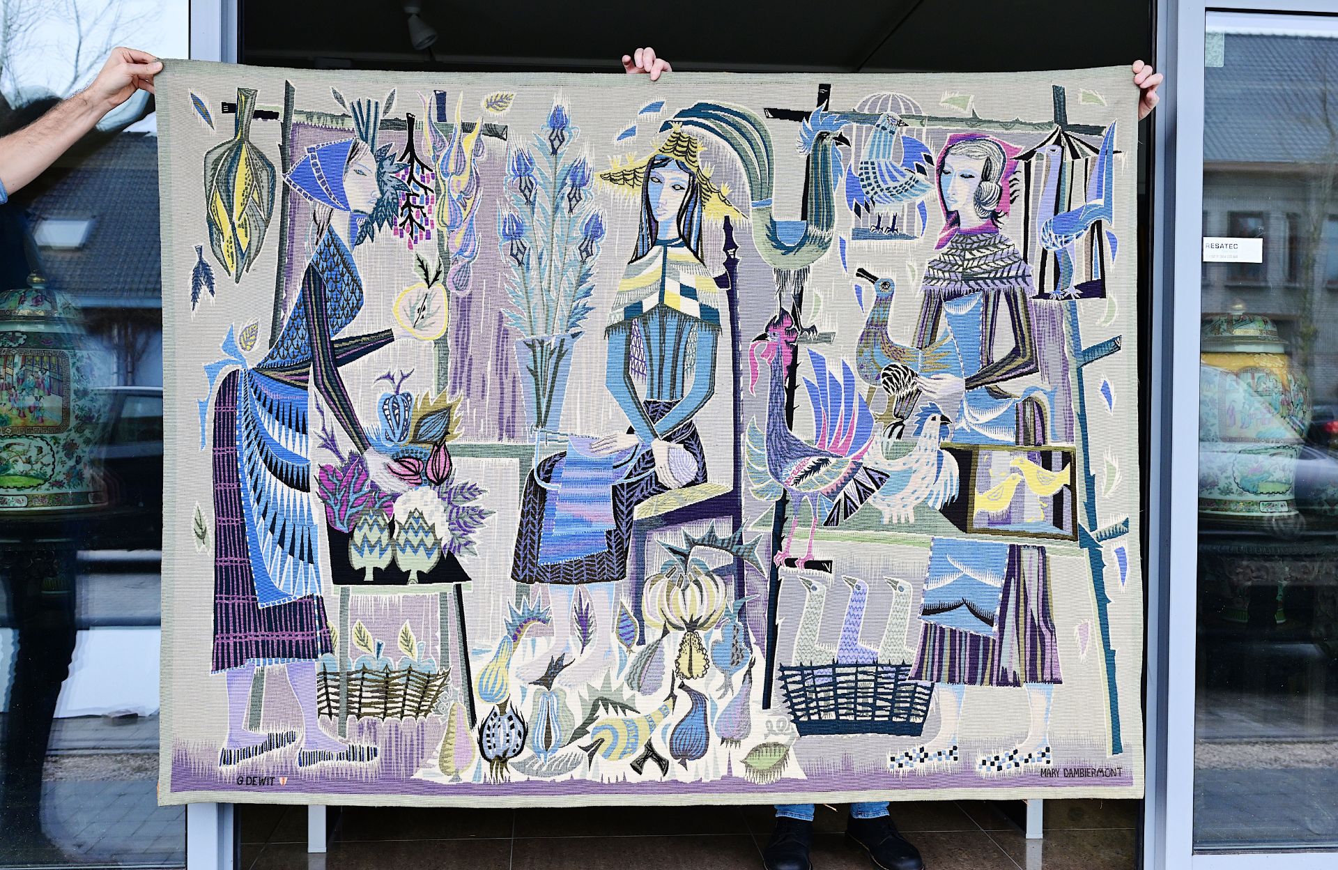 Mary Dambiermont (1932-1983): The three graces of rural life, wall tapestry, Koninklijke Manufactuur - Image 9 of 9