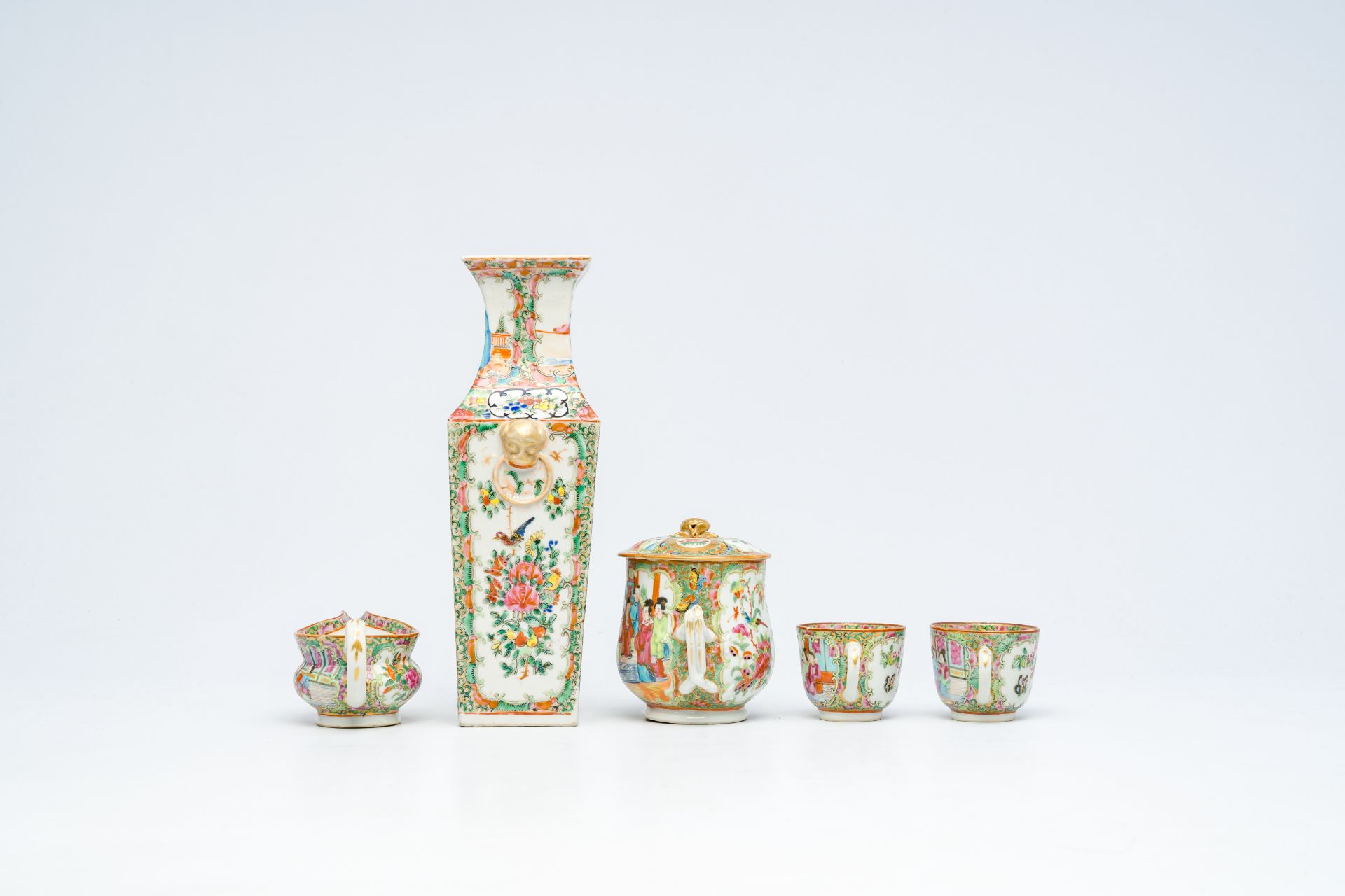 A varied collection of Chinese Canton famille rose porcelain with palace scenes and floral design, 1 - Image 7 of 9