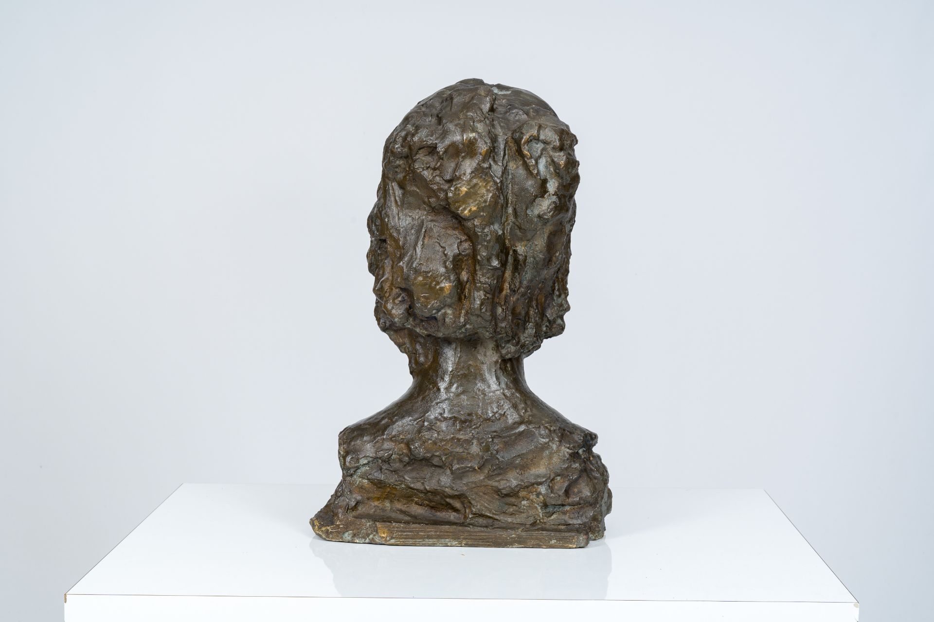 Eastern European school: Bust of a lady, brown patinated bronze, 20th C. - Bild 4 aus 7