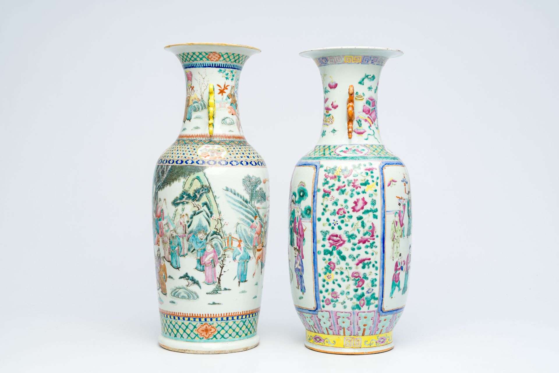 Two Chinese famille rose vases with figurative design, 19th C. - Bild 3 aus 12