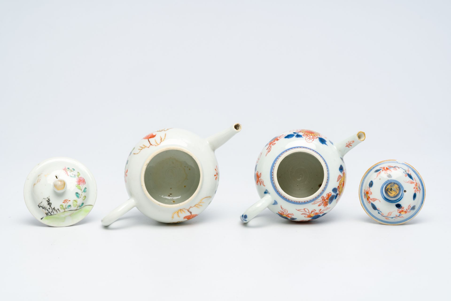Two Chinese famille rose and Imari style teapots and covers, Kangxi/Qianlong - Image 6 of 7