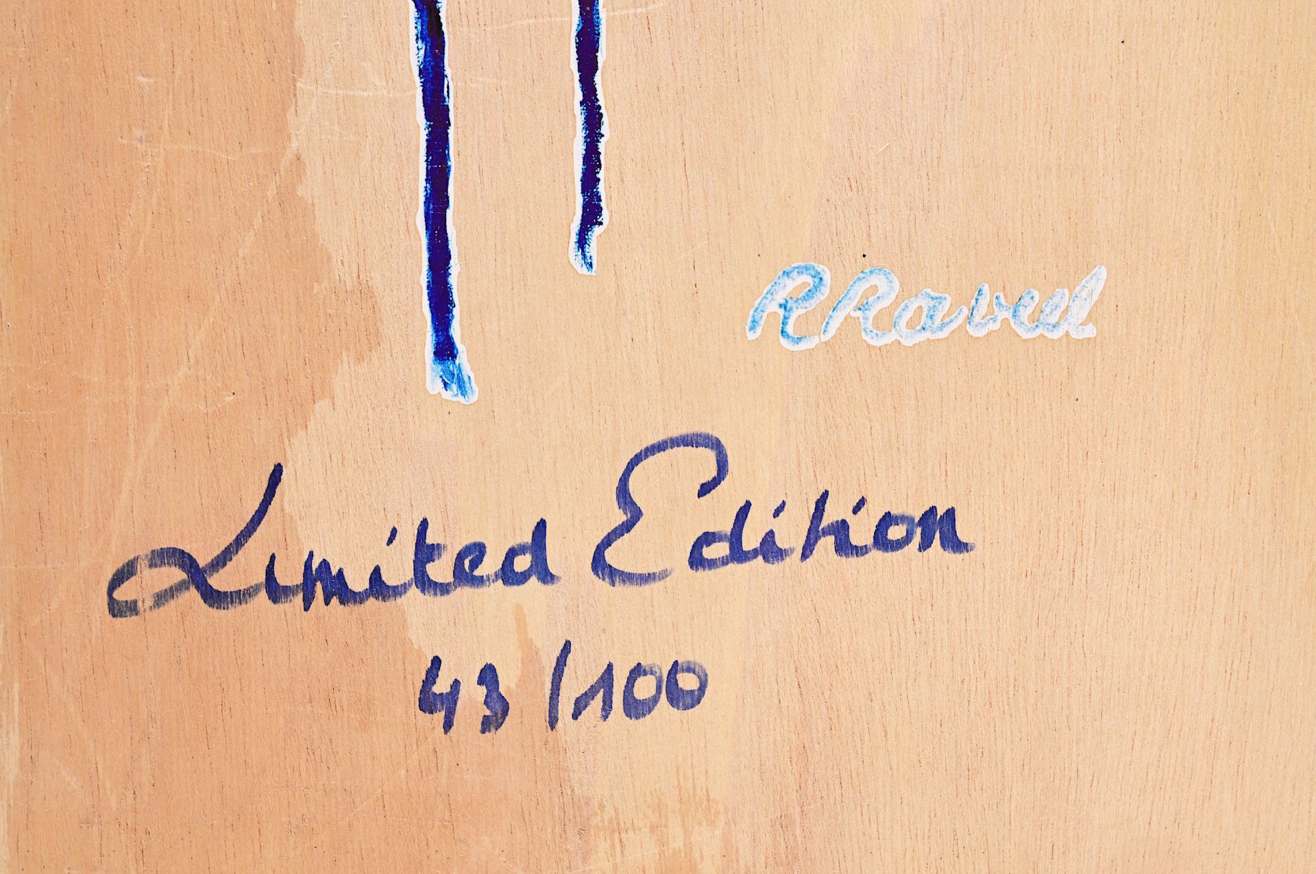 Roger Raveel (1921-2013): Two boxes of wine (eight bottles), ed. 43/100 and 75/100, and a publicatio - Image 3 of 10