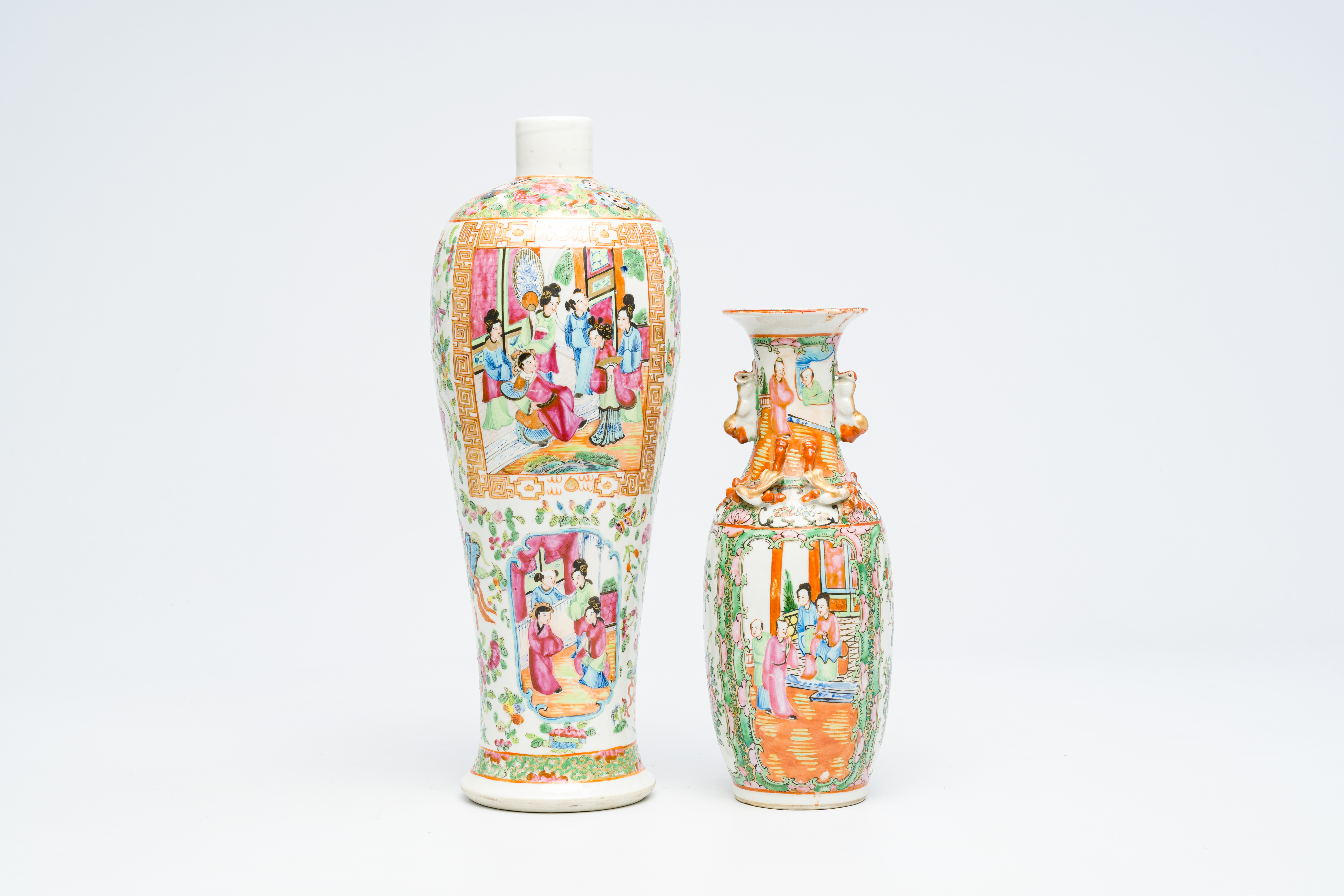 Two Chinese Canton famille rose vases with palace scenes and floral design, 19th/20th C. - Image 3 of 6