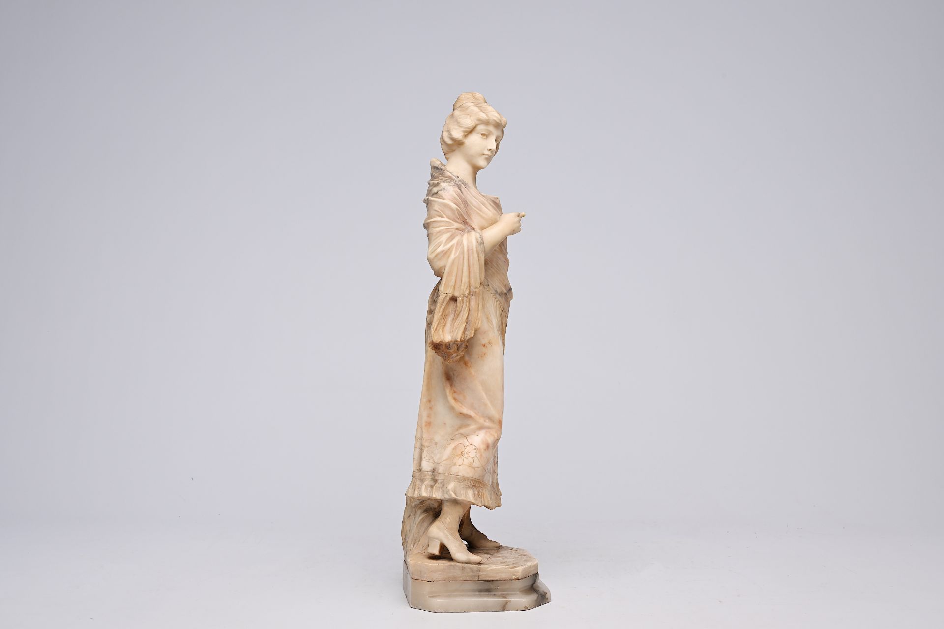 European school: High society lady in going out clothes, alabaster, first half 20th C. - Image 3 of 13