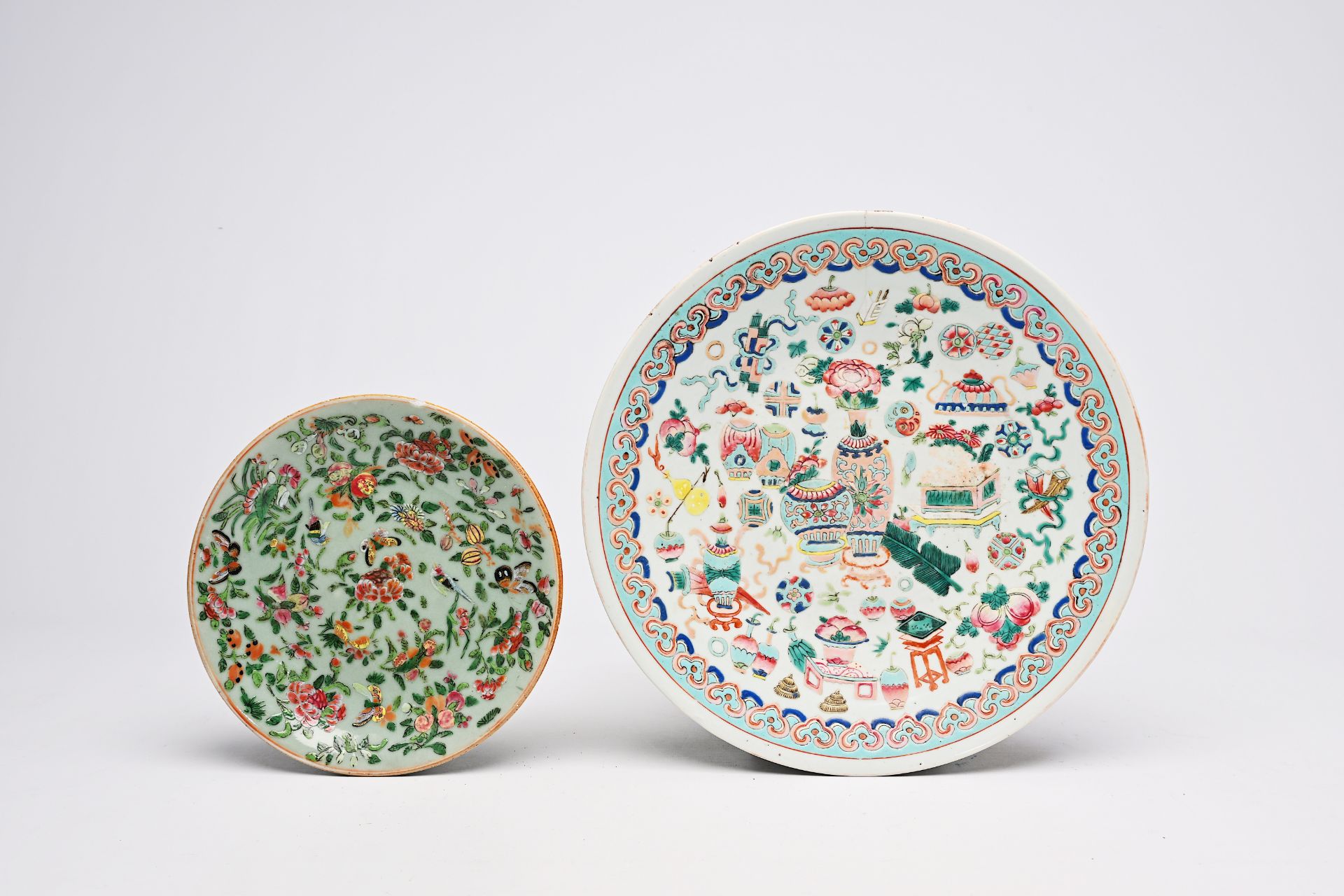 A Chinese famille rose 'antiquities' dish, a celadon plate with butterflies and floral design and th - Image 21 of 22