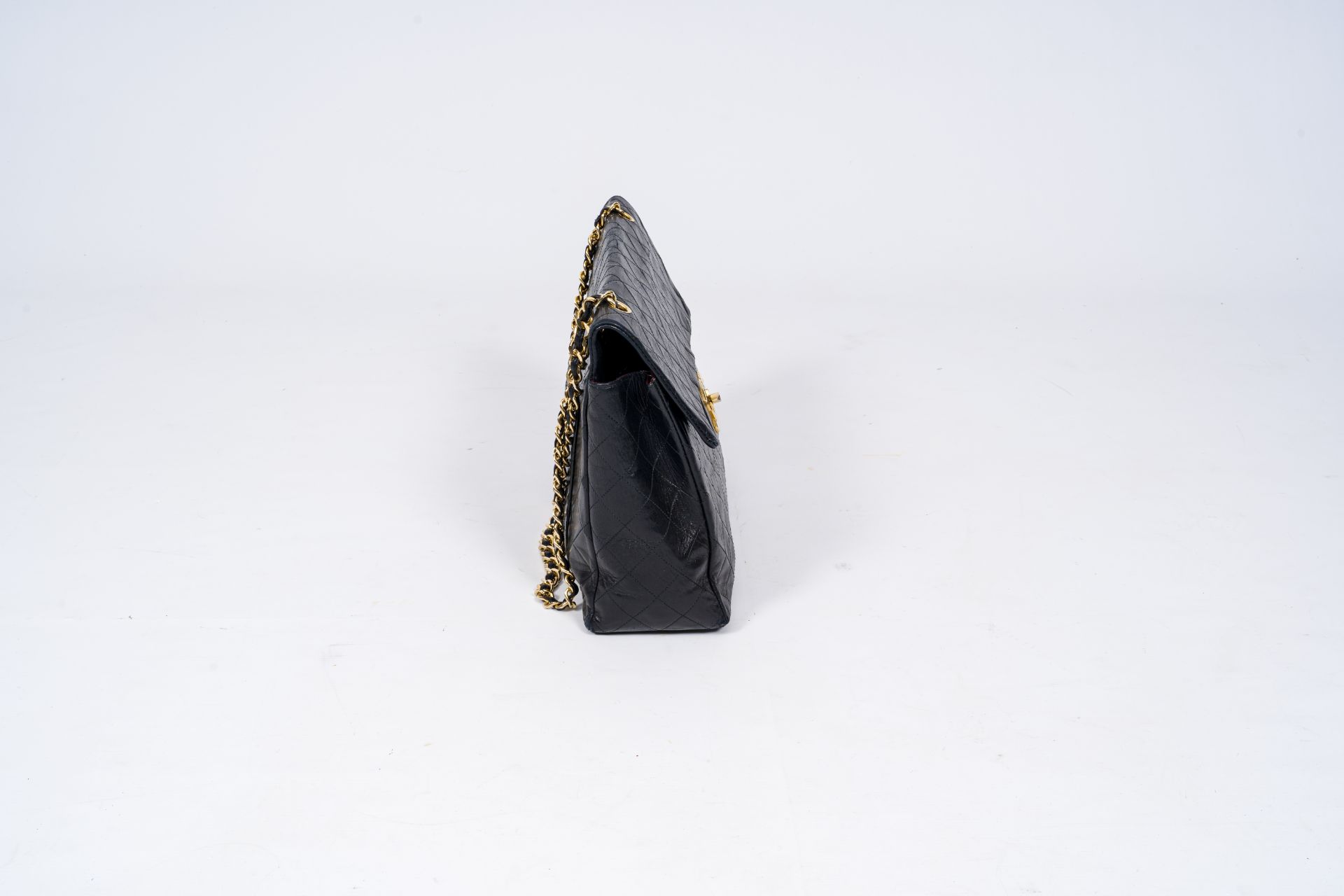 A black leather Coco Chanel handbag, second half 20th C. - Image 6 of 10