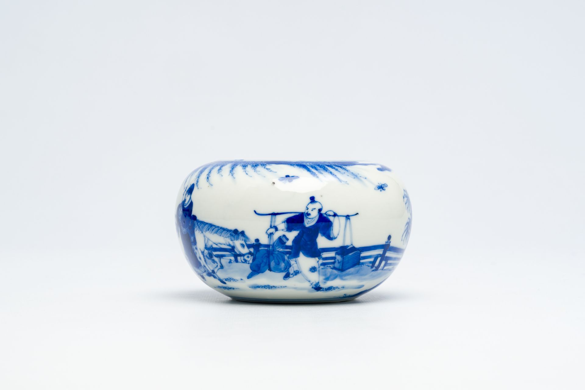 A fine Chinese blue and white brush washer with an animated scene all around, Kangxi mark, 19th C. - Image 5 of 14