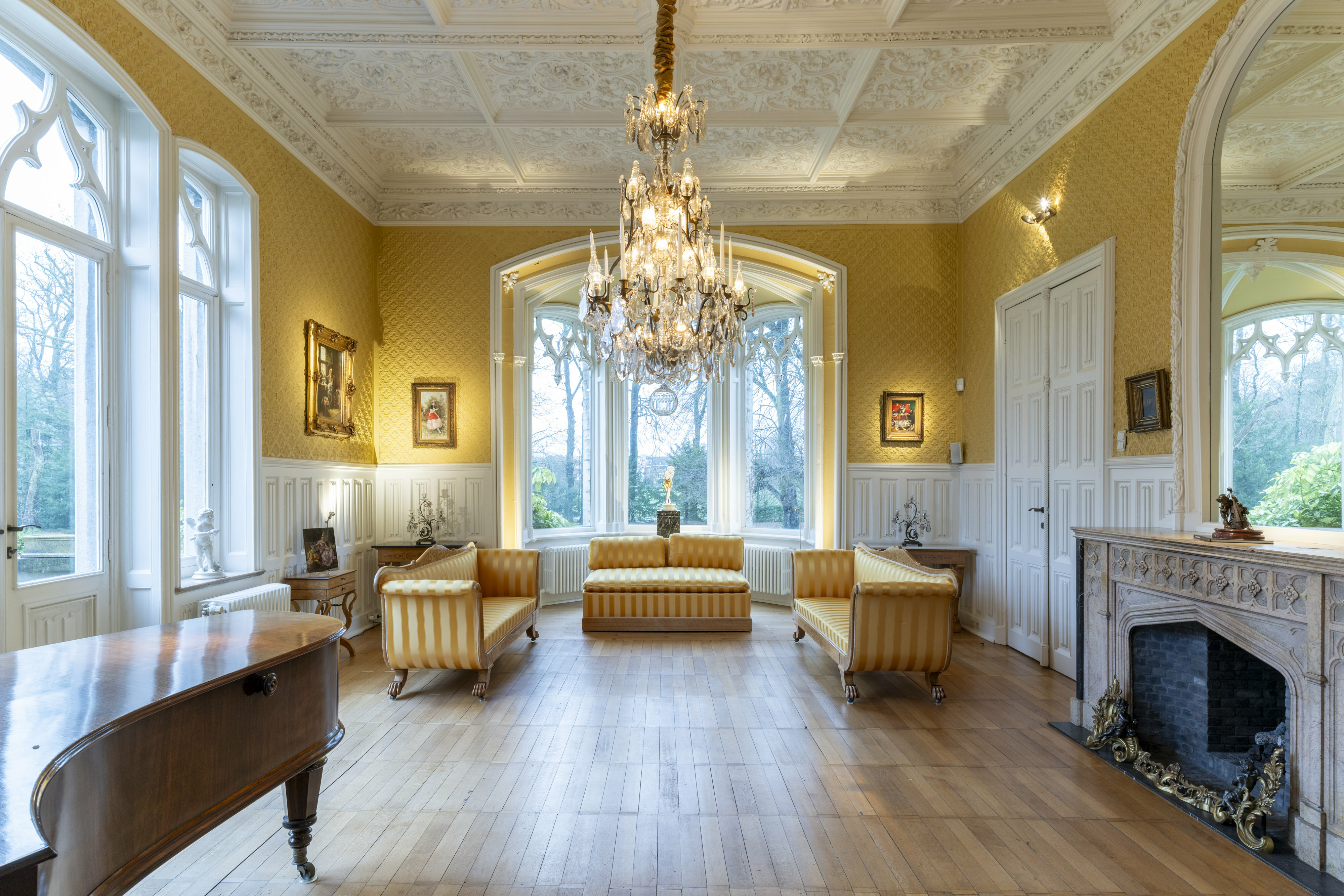 A 13-piece Biedermeier salon set comprising 3 sofas, 8 chairs and 2 footstools with yellow silk upho - Image 2 of 34