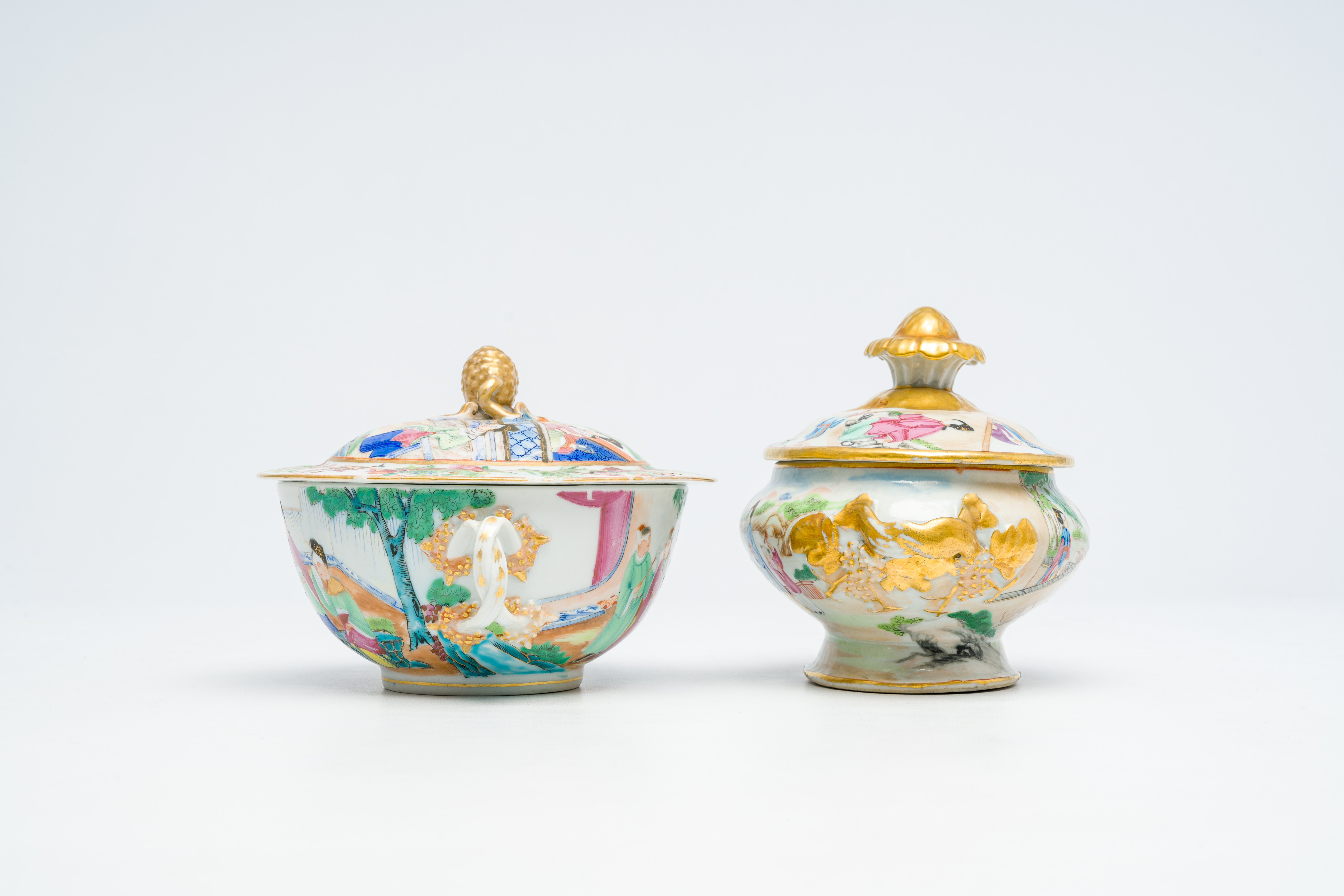 A Chinese Canton famille rose bowl and cover with palace scenes and a tureen and cover with playing - Image 5 of 7