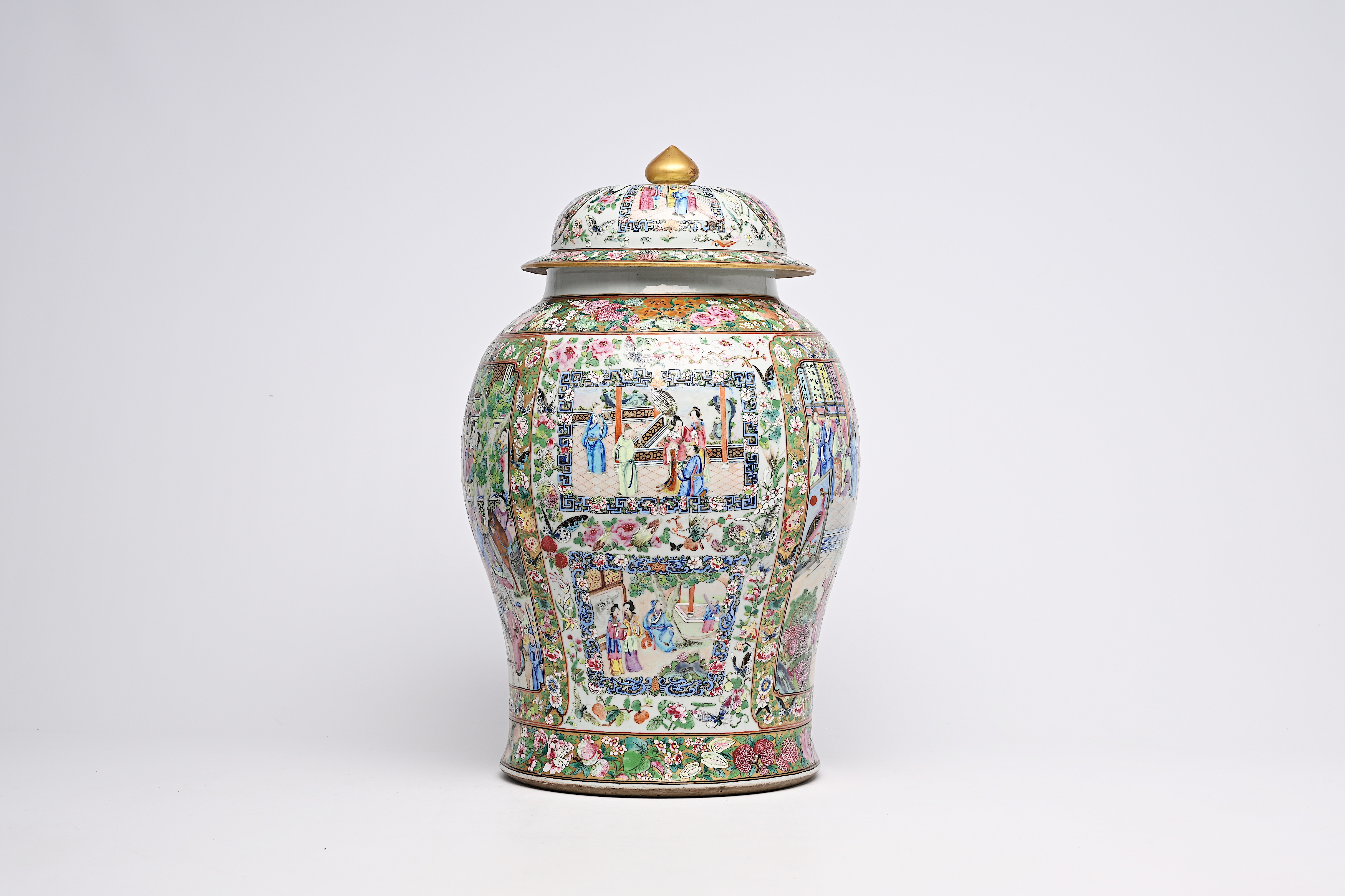 A fine Chinese Canton famille rose vase and cover with palace scenes and floral design, 19th C. - Image 6 of 9