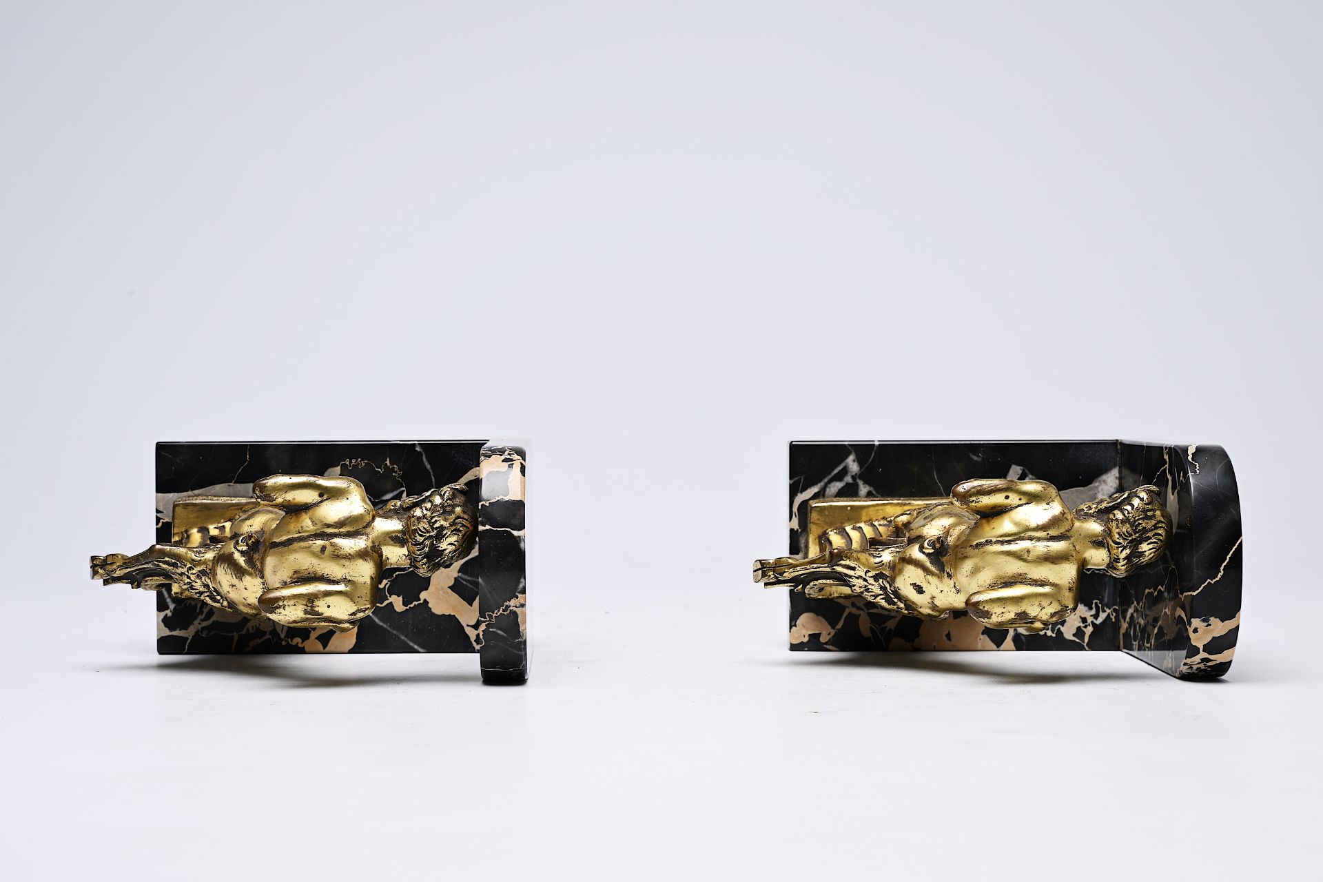 Irenee Rochard (1906-1984): A pair of bookends in the shape of satyrs, gilt bronze on a marble base - Image 6 of 8