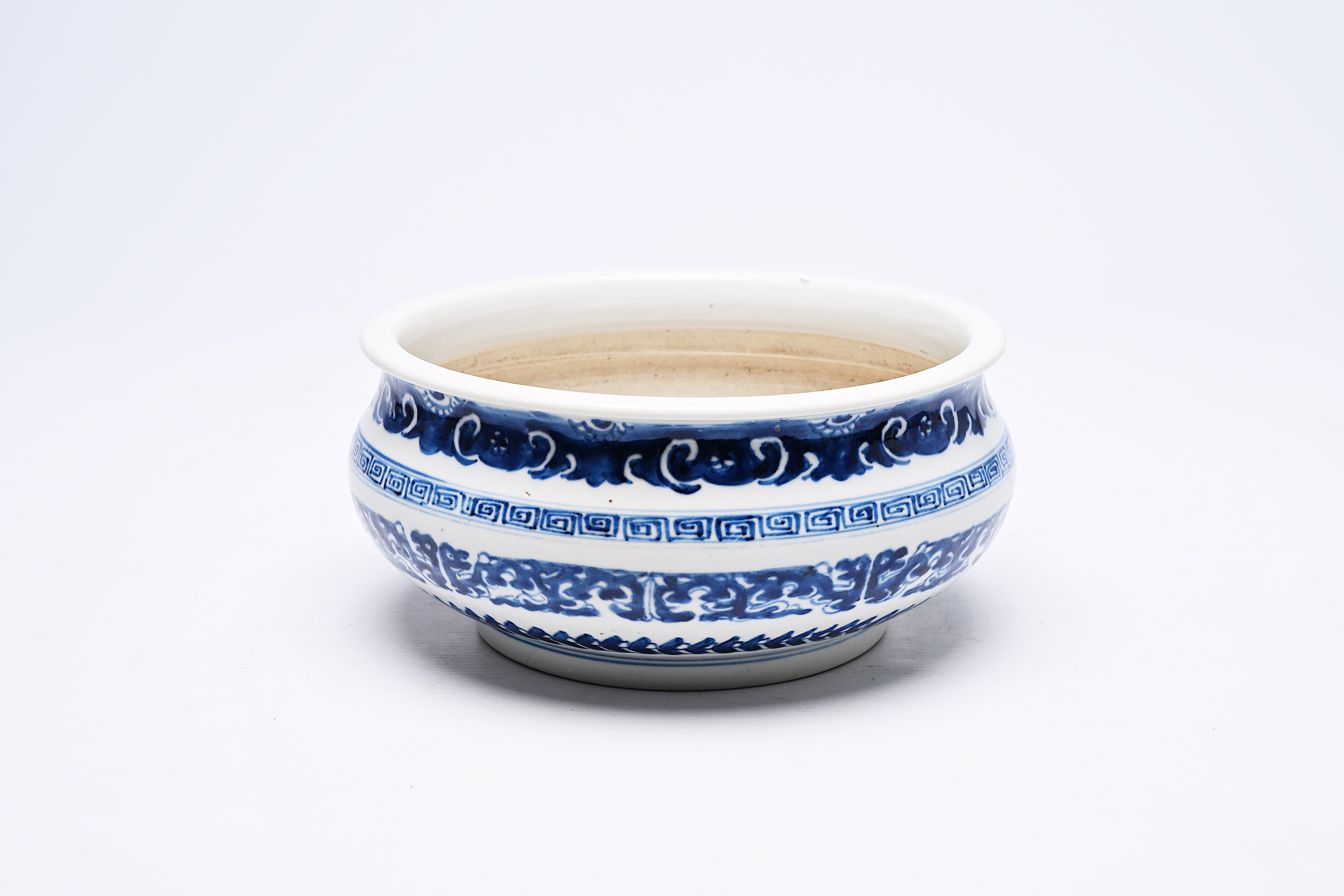 A Chinese blue and white censer with stylized floral design, 19th C.