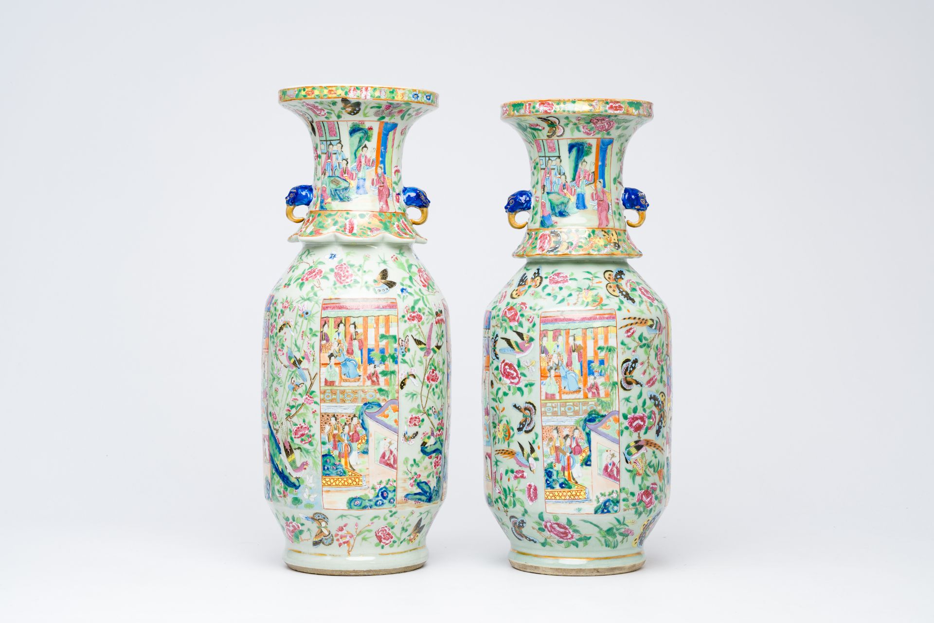 Two Chinese Canton famille rose celadon ground vases with palace scenes and birds and butterflies am - Bild 3 aus 6