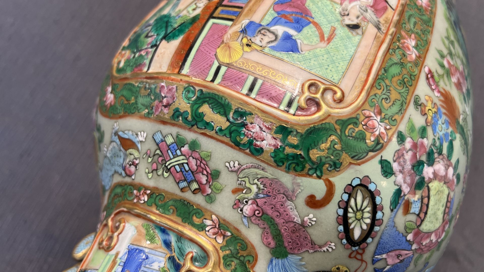 A pair of Chinese Canton famille rose celadon ground vases with palace scenes, animals and antiquiti - Image 39 of 64