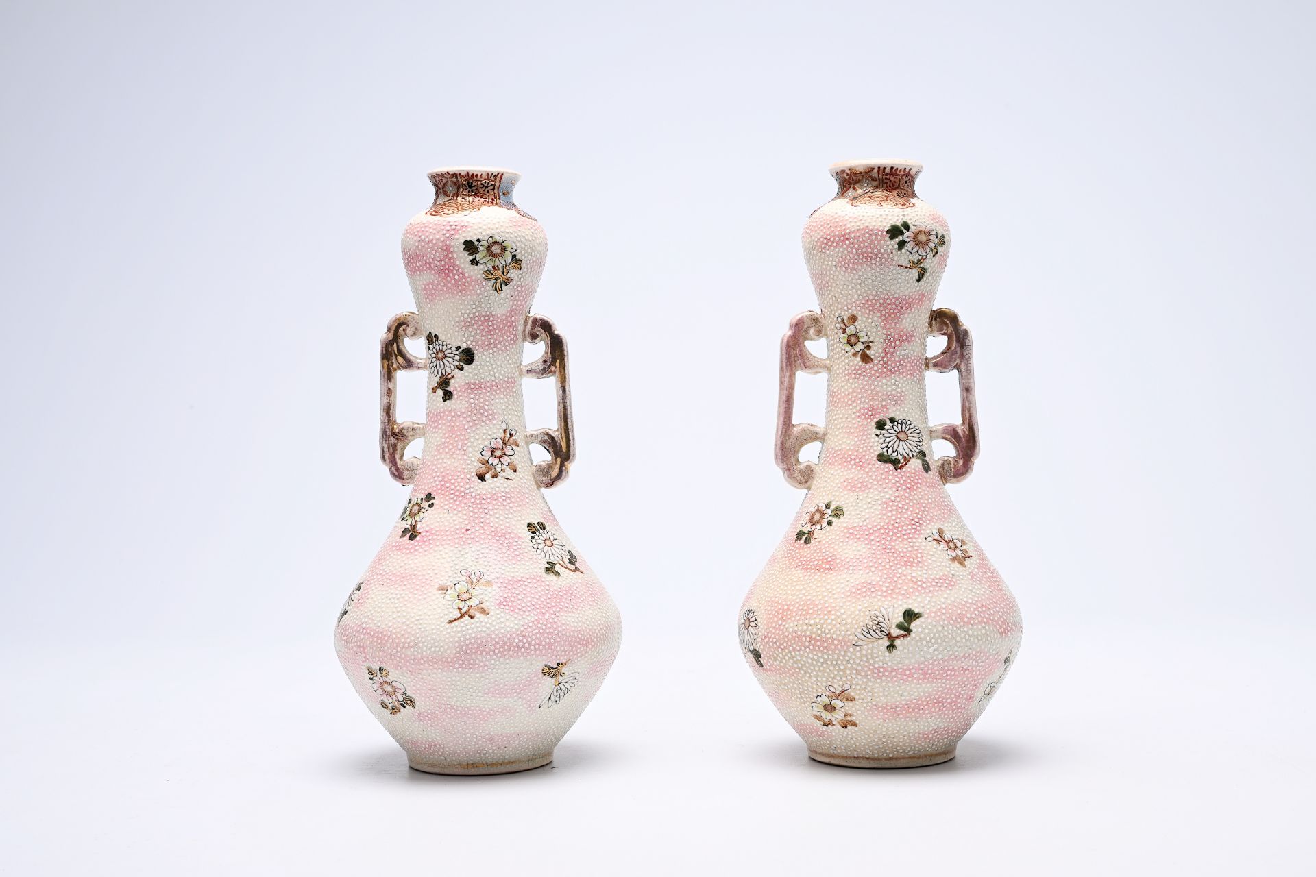 An extensive collection of Japanese Satsuma and Kutani porcelain, Meiji/Showa, 19th/20th C. - Bild 26 aus 30