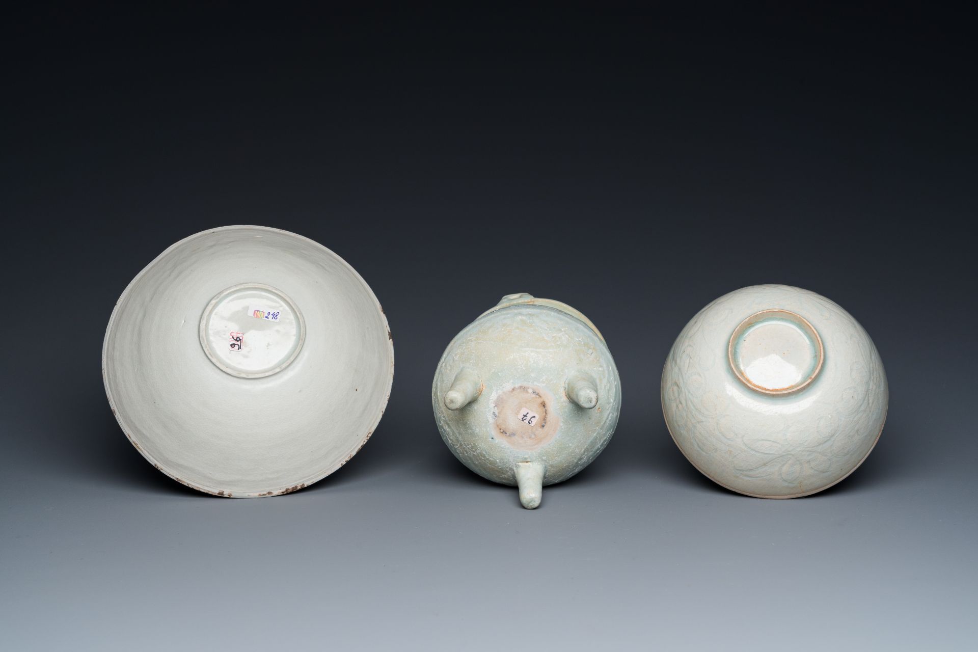 Six Chinese celadon and qingbai wares, Song/Ming - Image 16 of 16