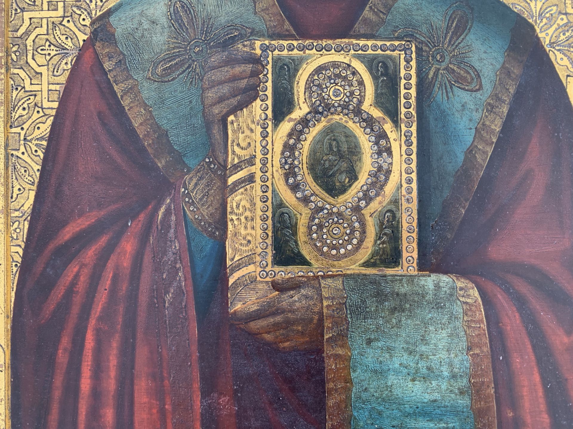 Two large Russian icons, 'Christ Pantocrator' and 'Saint Nicholas', 18th/19th C. - Image 11 of 21