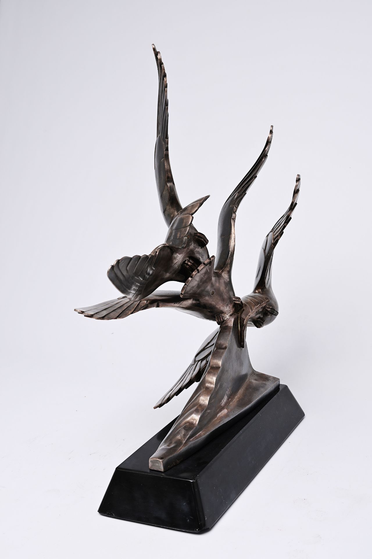 Alexandre Kelety (1874-1940): Seagulls, silver-plated bronze on a black marble base, foundry mark 'E - Bild 8 aus 14