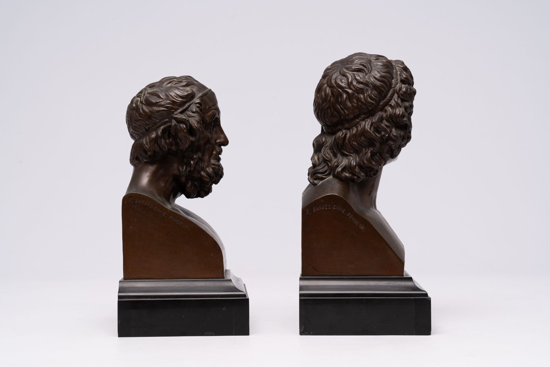 French school: Two busts after the antique, a.o. Homer, patinated bronze on a black marble base, fou - Image 8 of 14