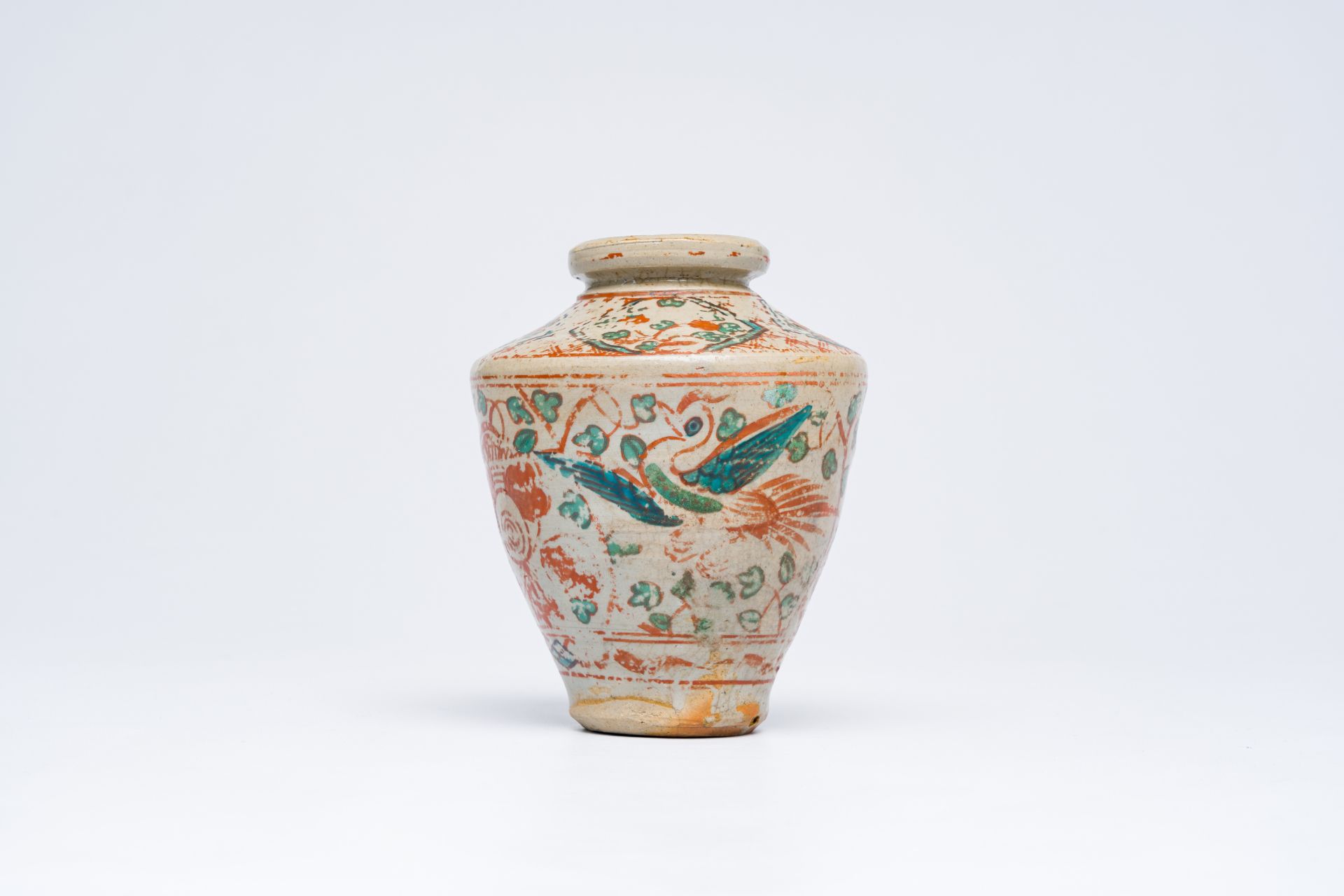 A Chinese wucai Swatow vase with phoenixes, Ming