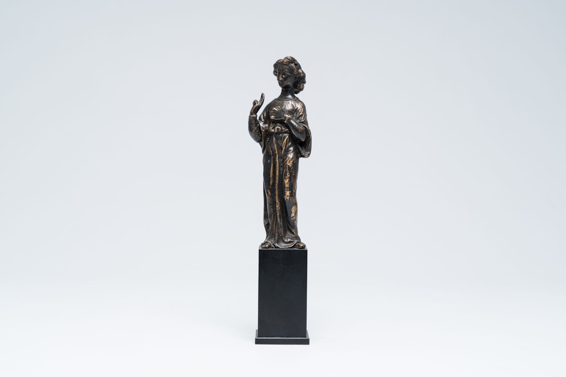 A Flemish or French patinated bronze standing and blessing angel, 16th C. - Image 2 of 9