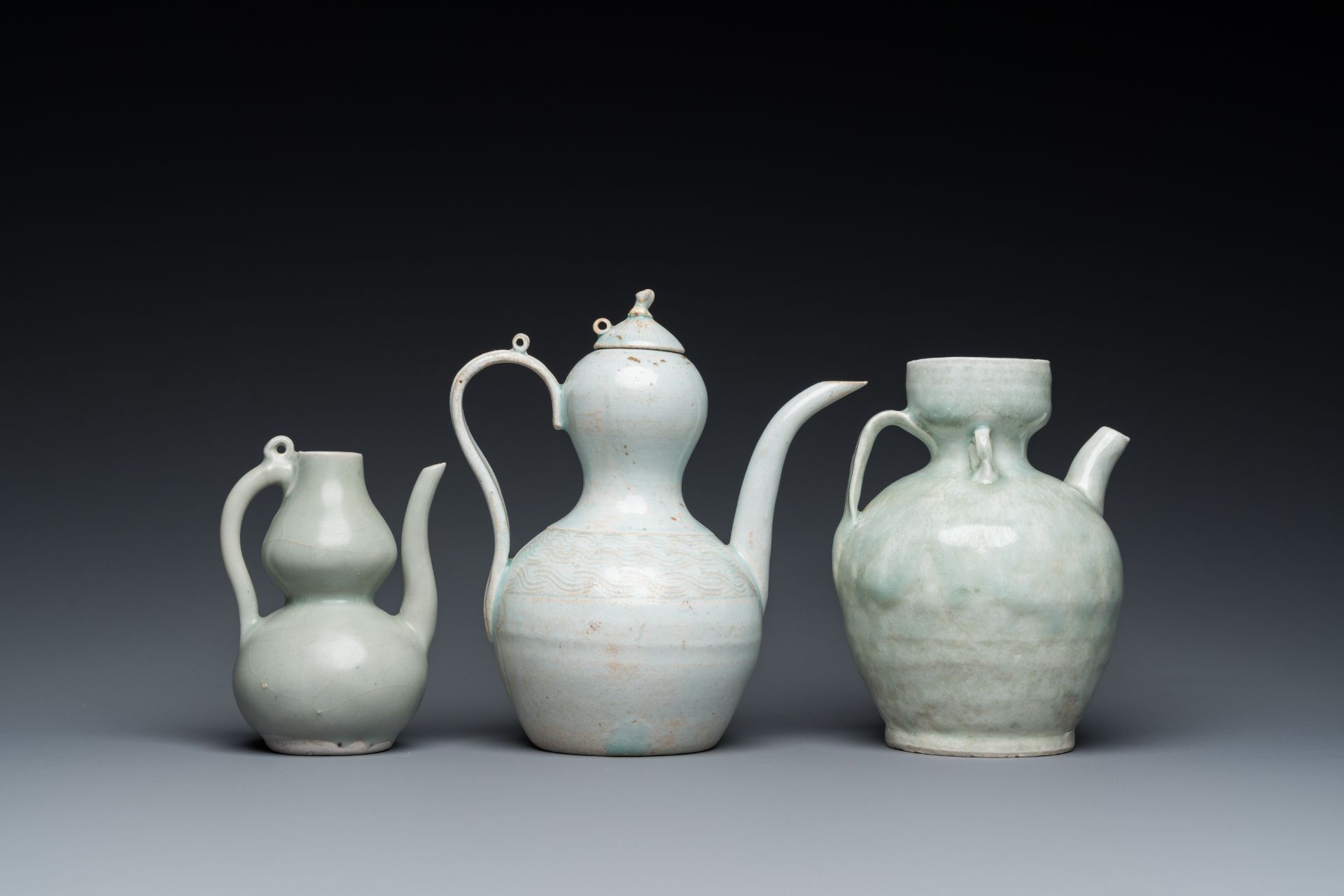 Six Chinese celadon and qingbai wares, Song/Ming - Image 3 of 16