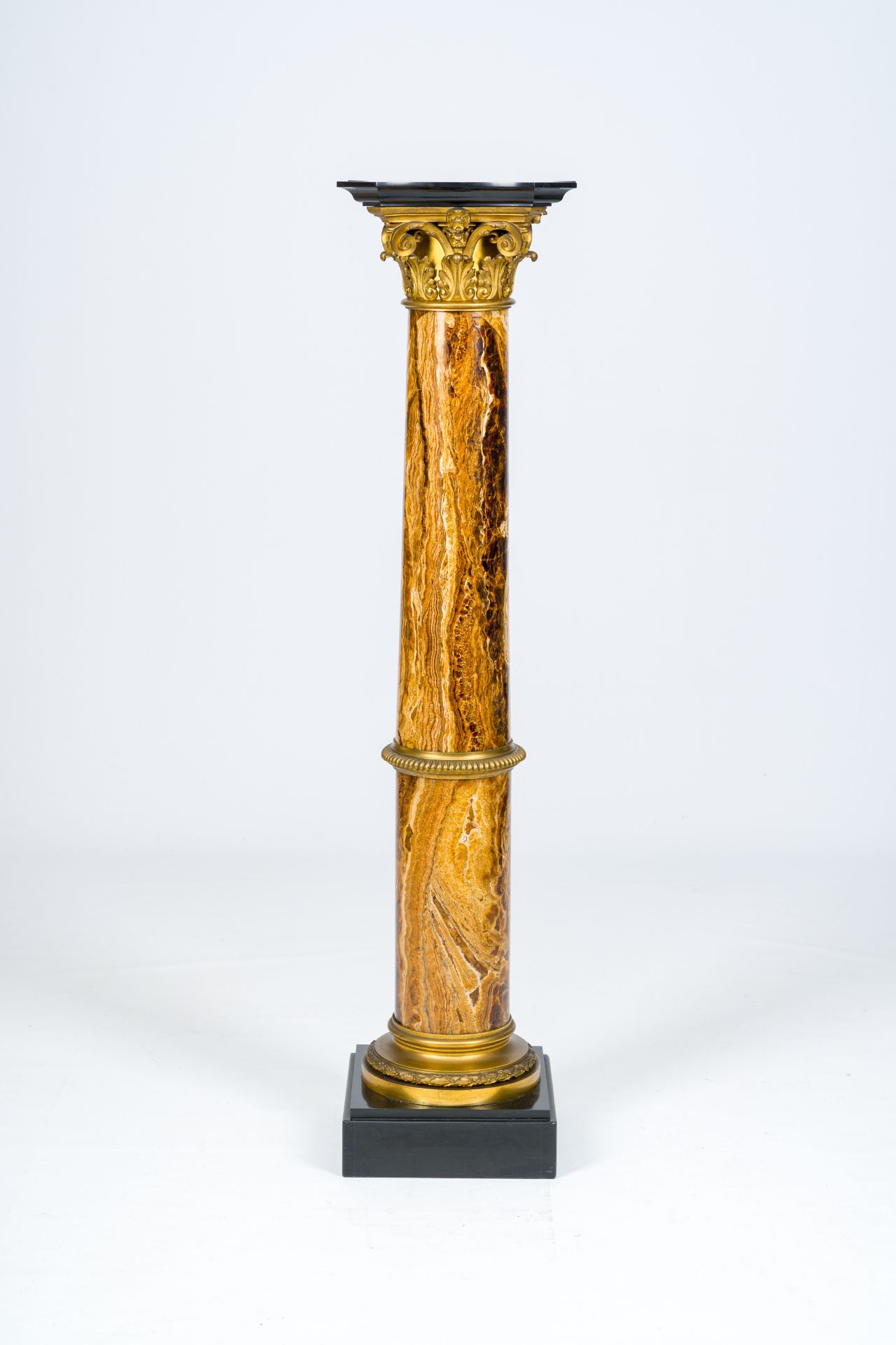 An Italian 'albastro fiorito' column with gilt bronze Corinthian capital, 19th C. - Image 6 of 7