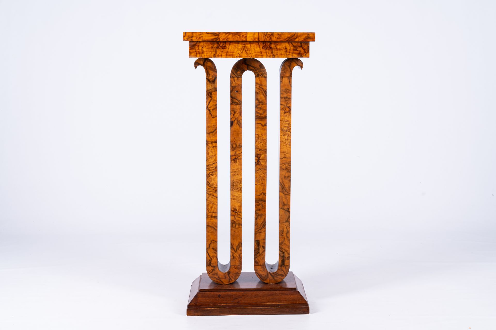 A burl wood veneered Art Deco column, first half 20th C. - Image 3 of 8