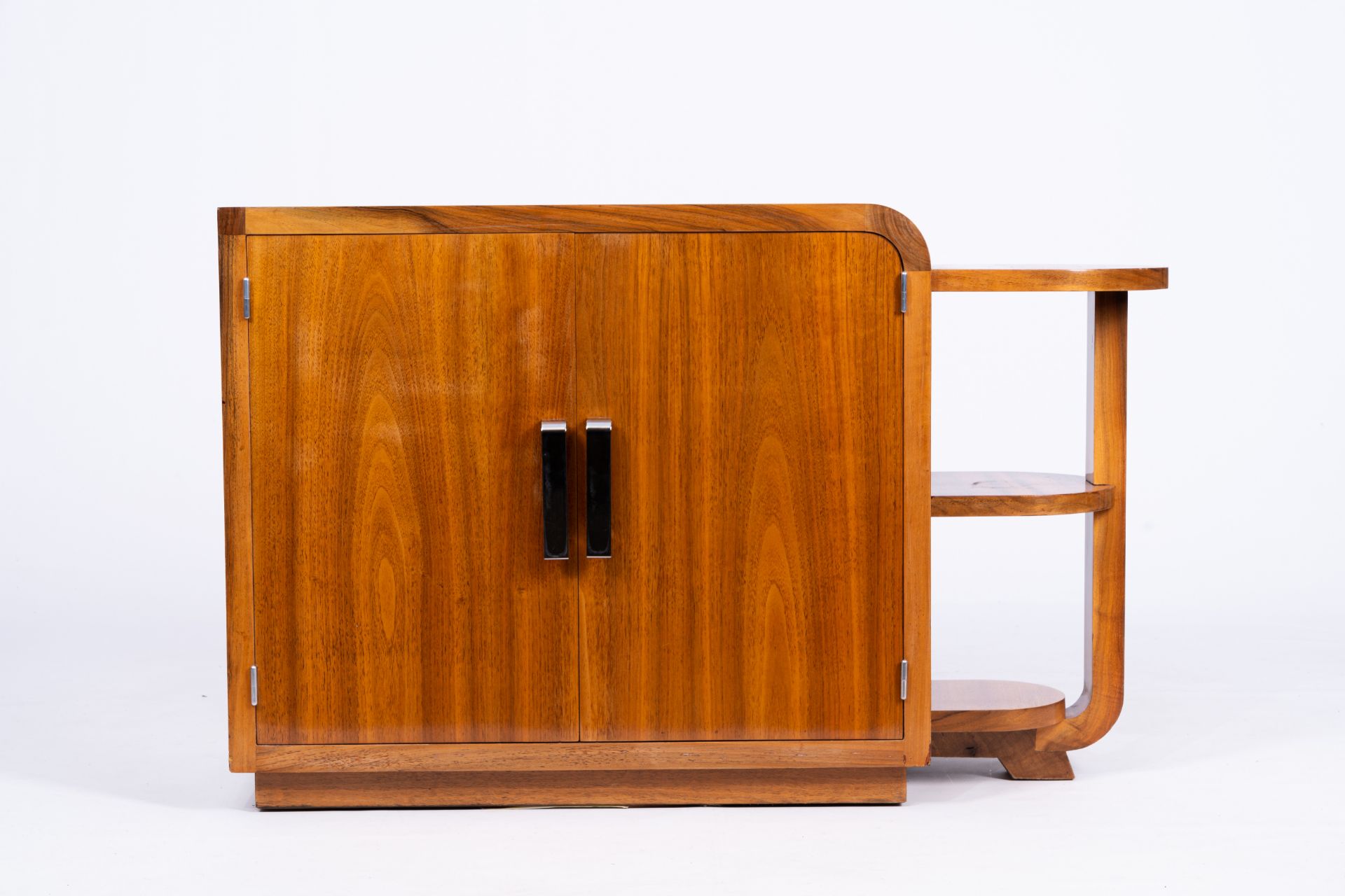 A pair of wood Art Deco two-door cabinets with etagere, first half 20th C. - Image 7 of 13