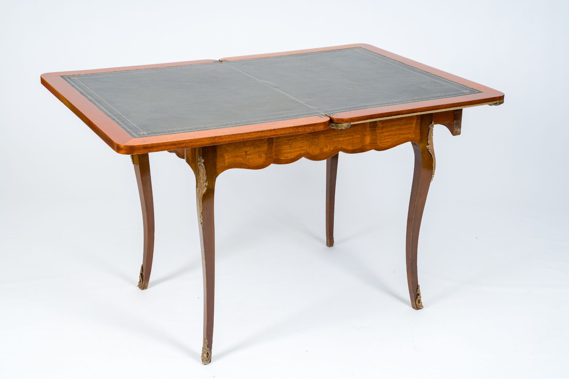 A French bronze mounted wood game table with marquetry top, 19th/20th C. - Image 3 of 10