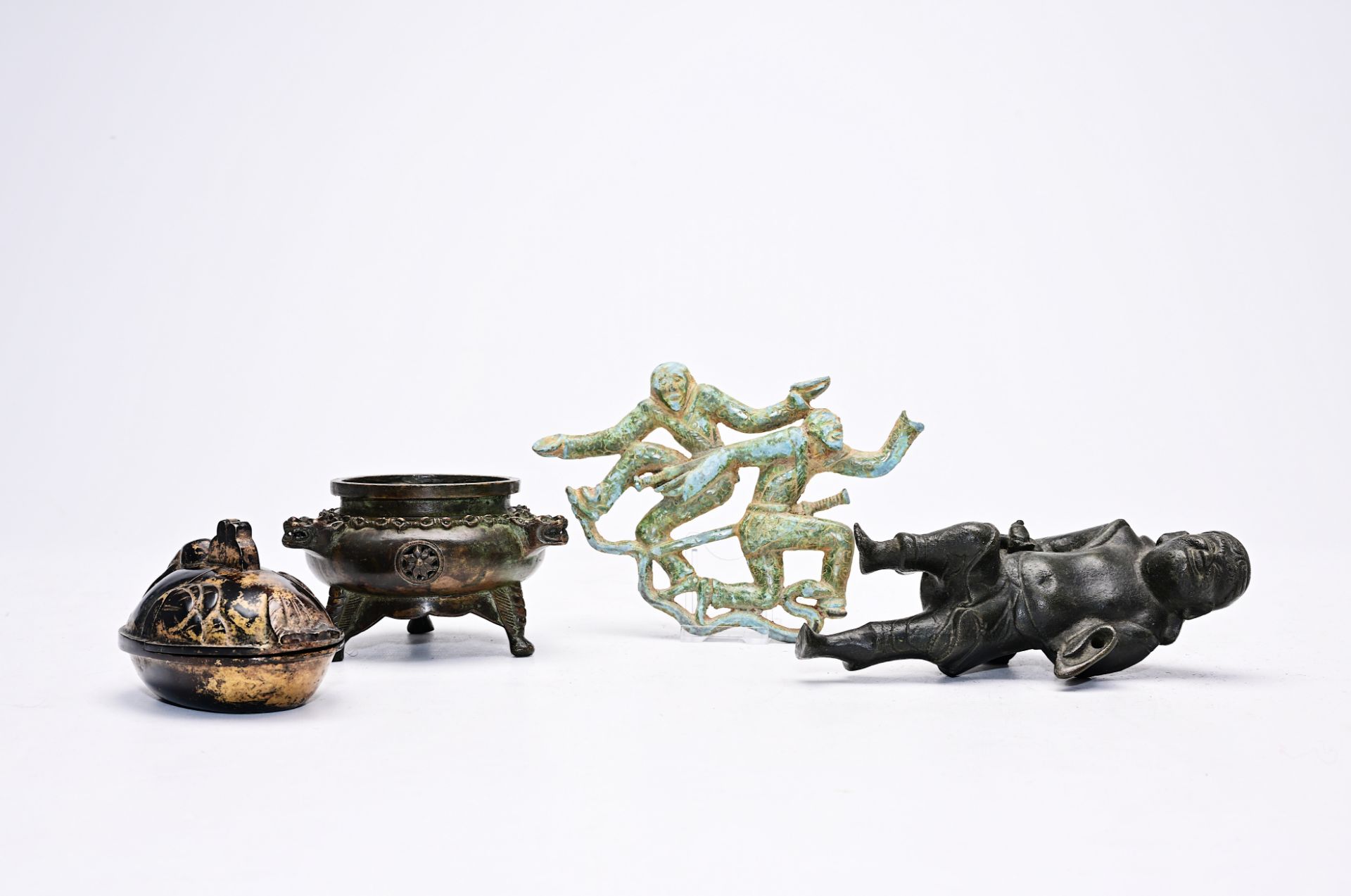 Four Chinese bronze objects, Ming and later