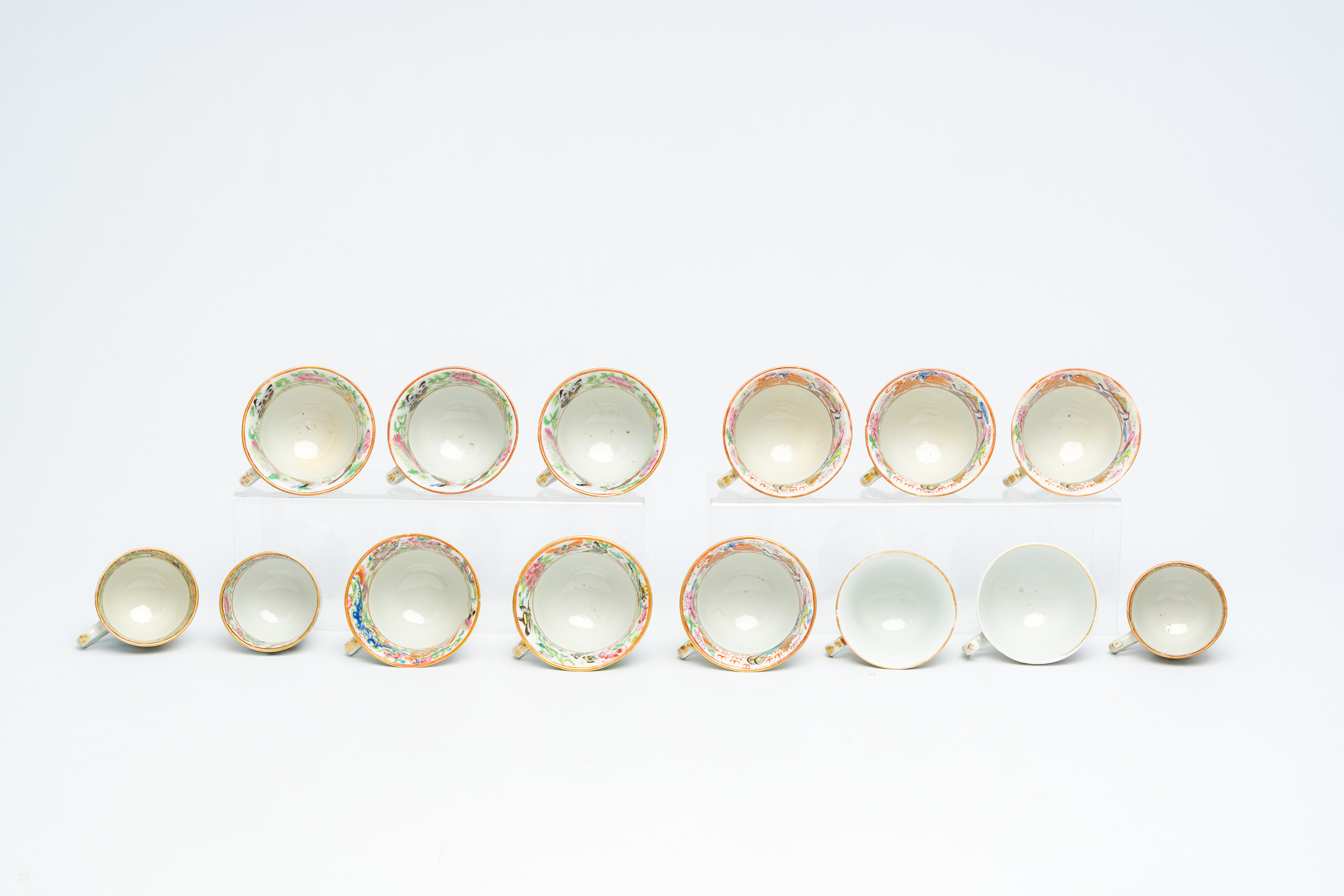 14 Chinese Canton famille rose cups and two saucers, 19th C. - Image 6 of 9
