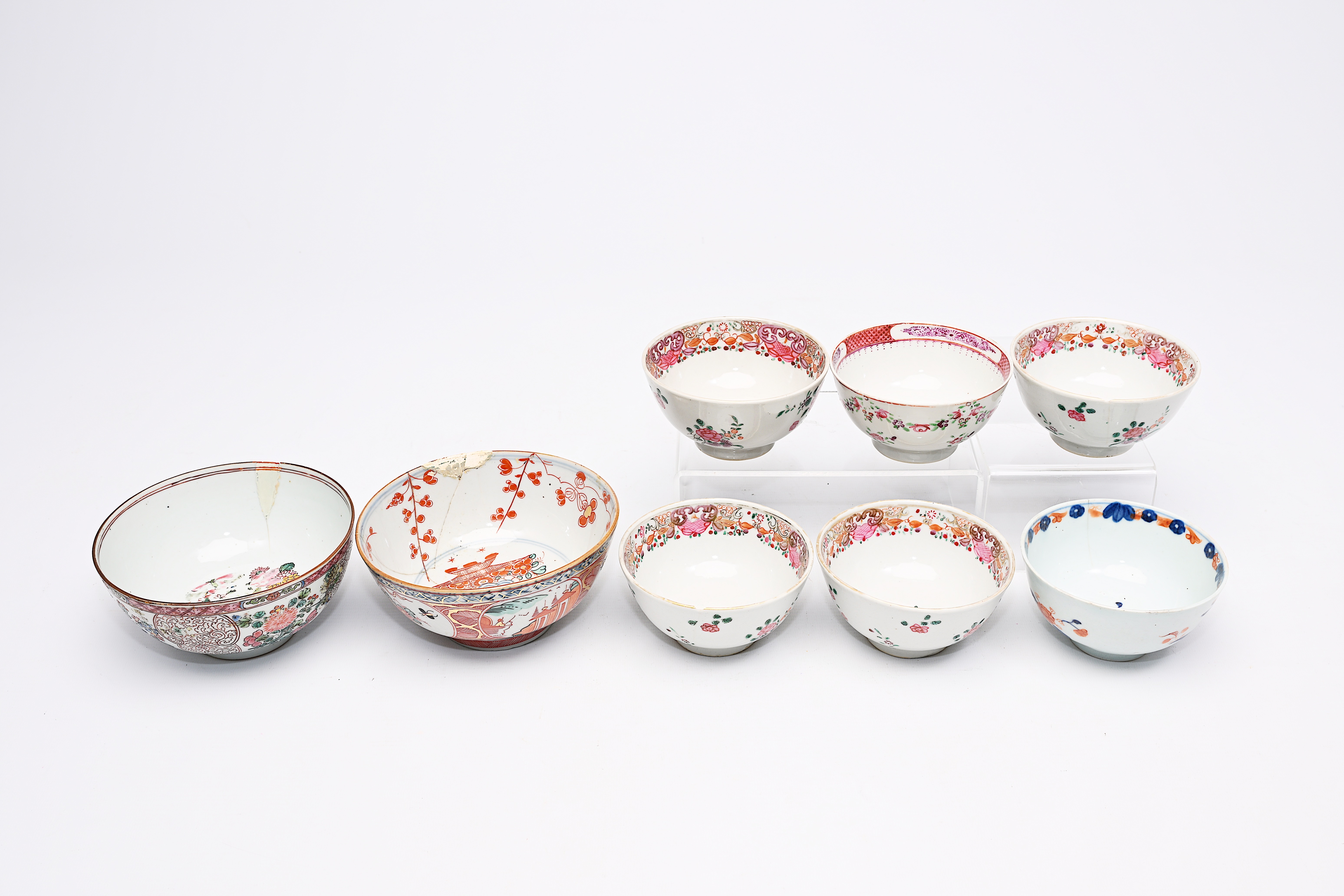 Eight Chinese famille rose, Imari style and Amsterdams bont cups and bowls, Yongzheng/Qianlong - Image 7 of 12