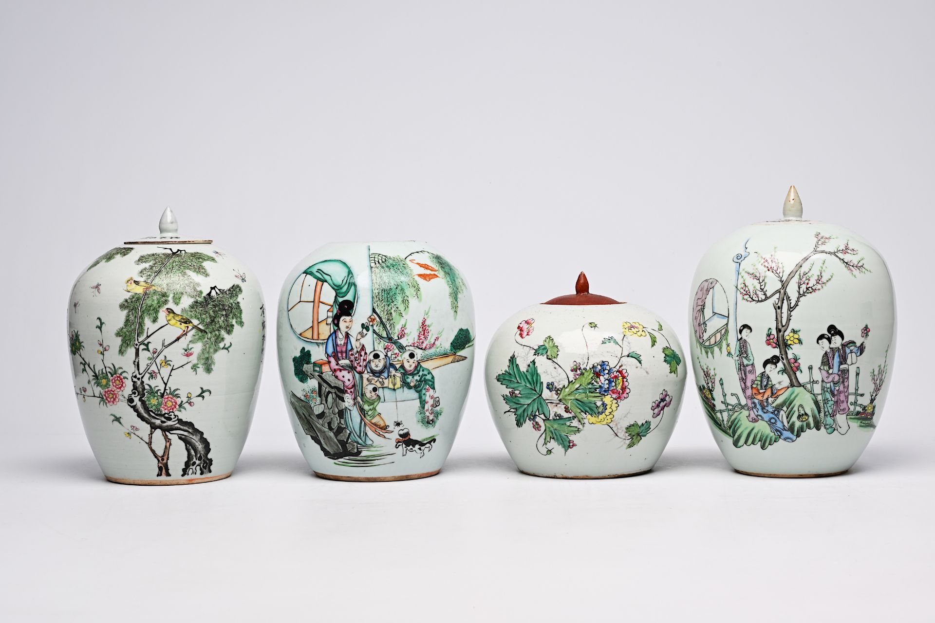 Four various Chinese famille rose and qianjiang cai jars, 19th/20th C. - Image 2 of 14