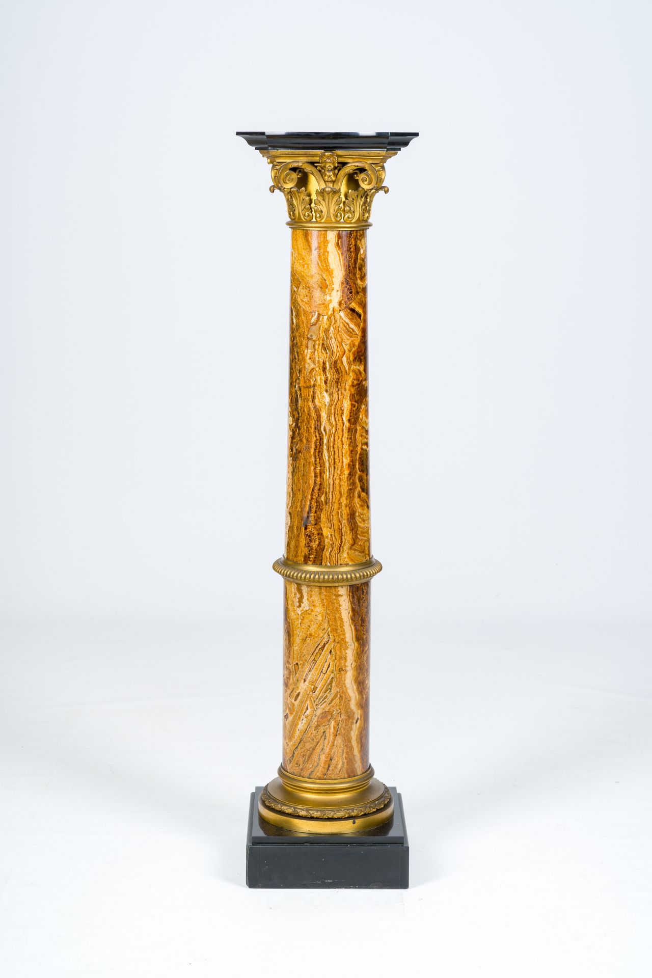 An Italian 'albastro fiorito' column with gilt bronze Corinthian capital, 19th C. - Image 4 of 7