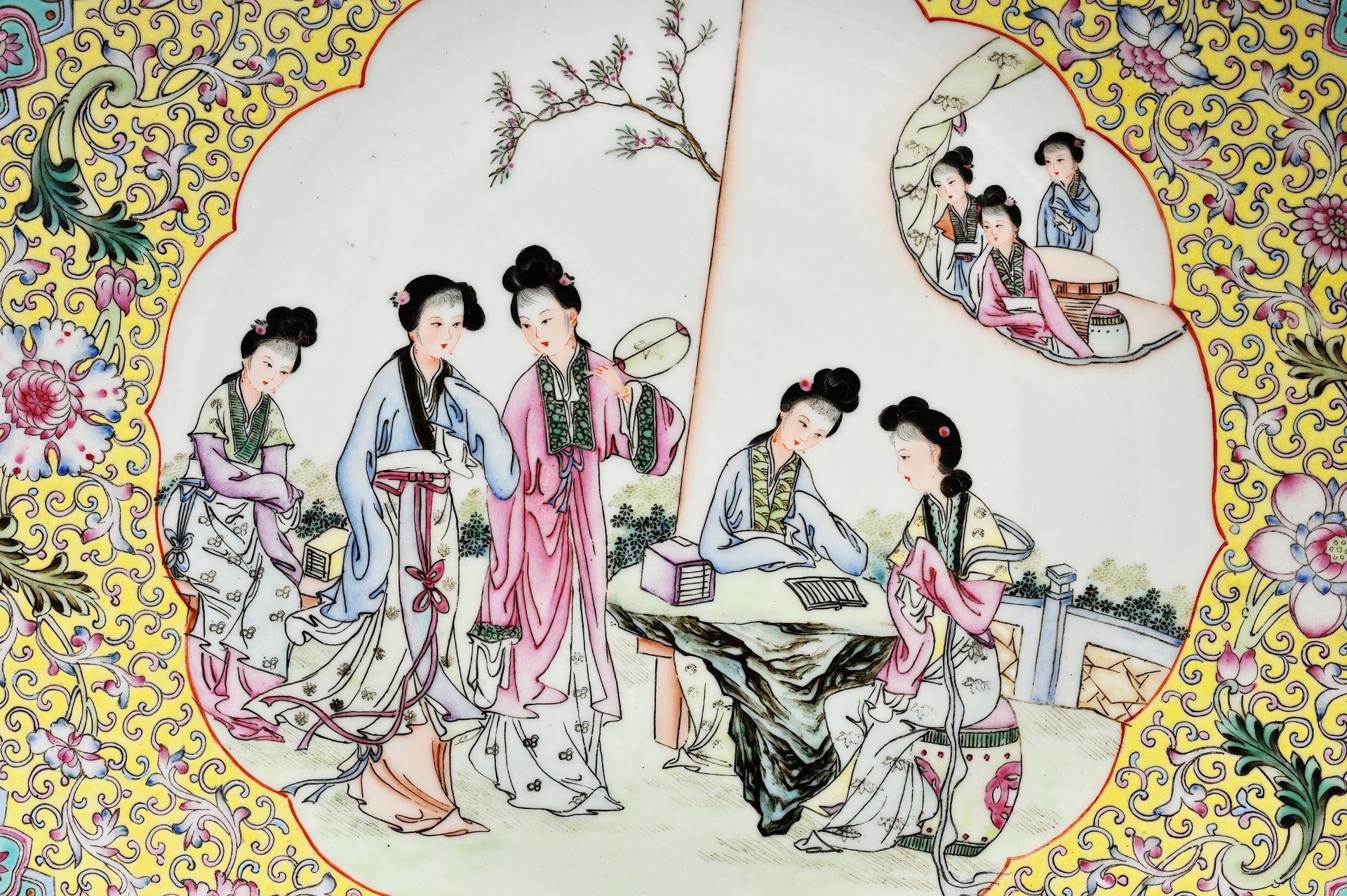 Two Chinese famille rose dishes with phoenixes among blossoming branches and ladies on a terrace, Qi - Image 8 of 10