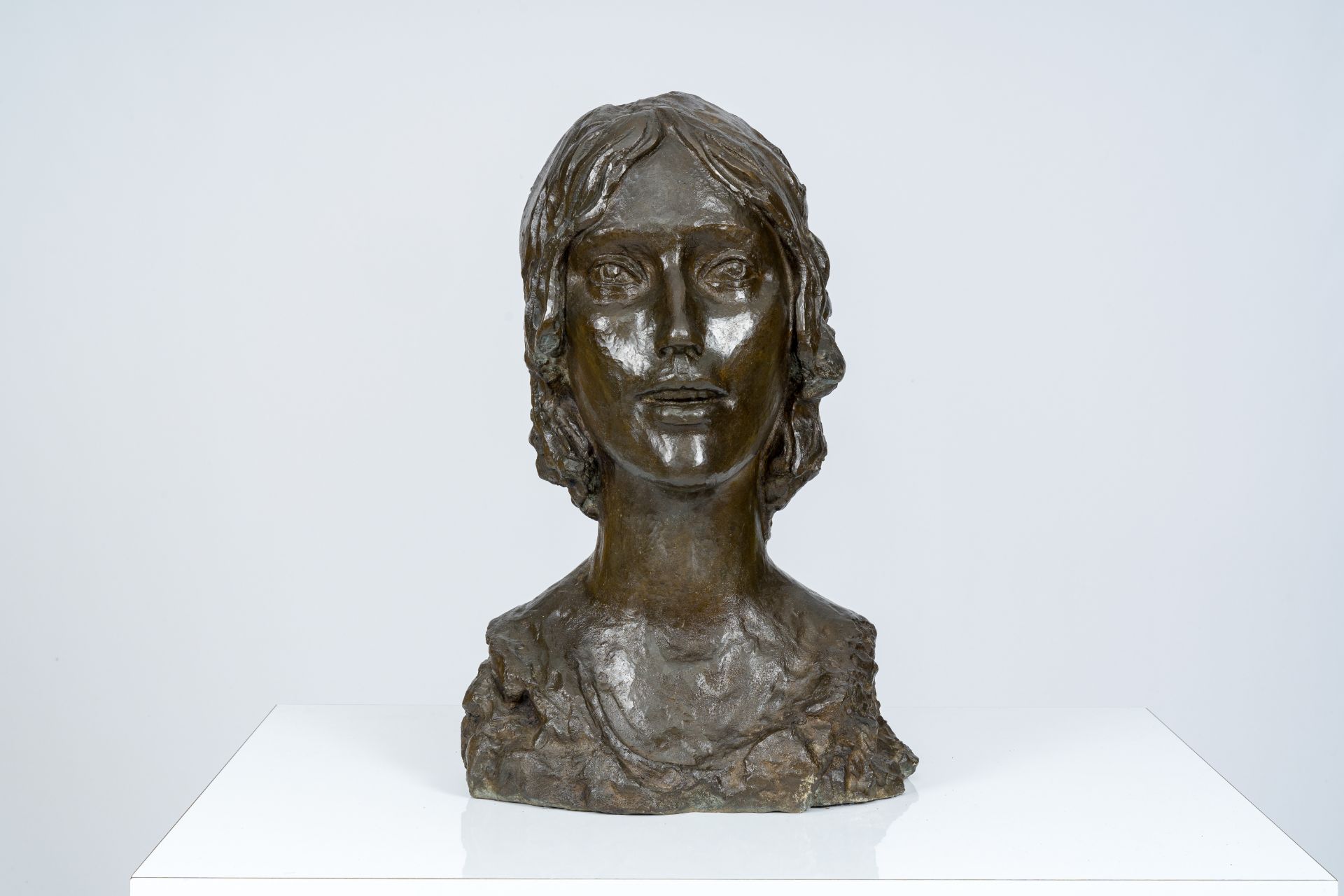Eastern European school: Bust of a lady, brown patinated bronze, 20th C. - Bild 2 aus 7