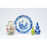 A varied collection of Chinese porcelain, Qianlong and later