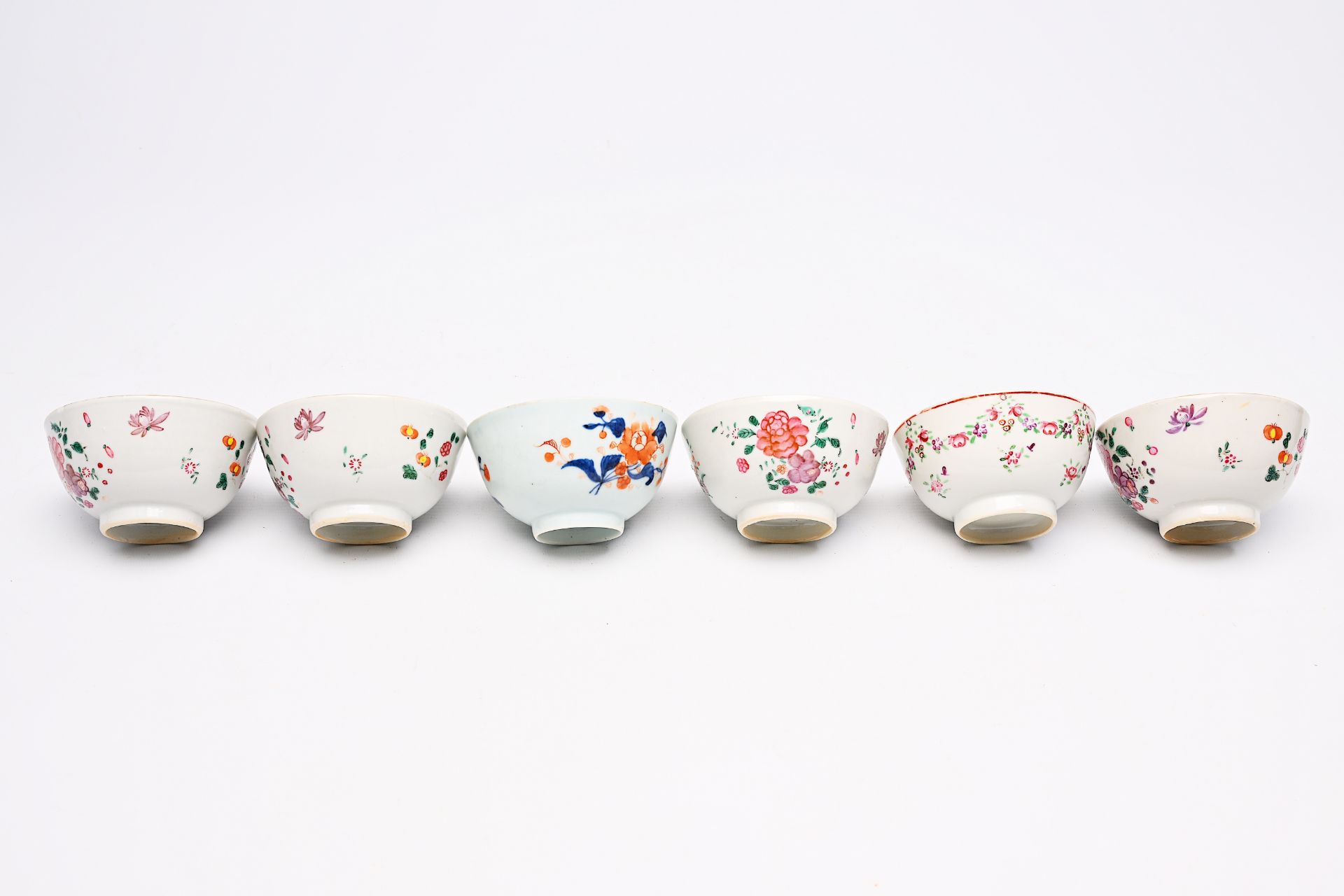 Eight Chinese famille rose, Imari style and Amsterdams bont cups and bowls, Yongzheng/Qianlong - Image 12 of 12