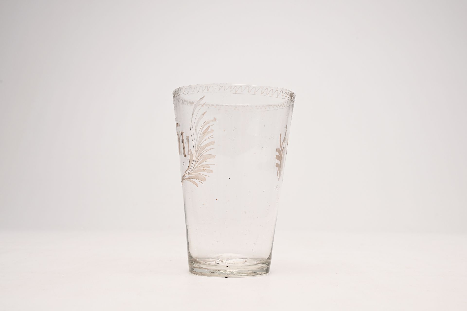An etched or engraved glass with monogram NOI, end 18th C. - Image 3 of 6
