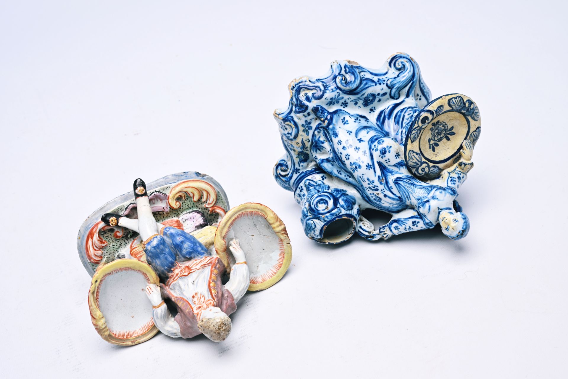 Two Dutch Delft blue and white and polychrome salts in the form of a man and a woman, 18th/19th C. - Image 5 of 6