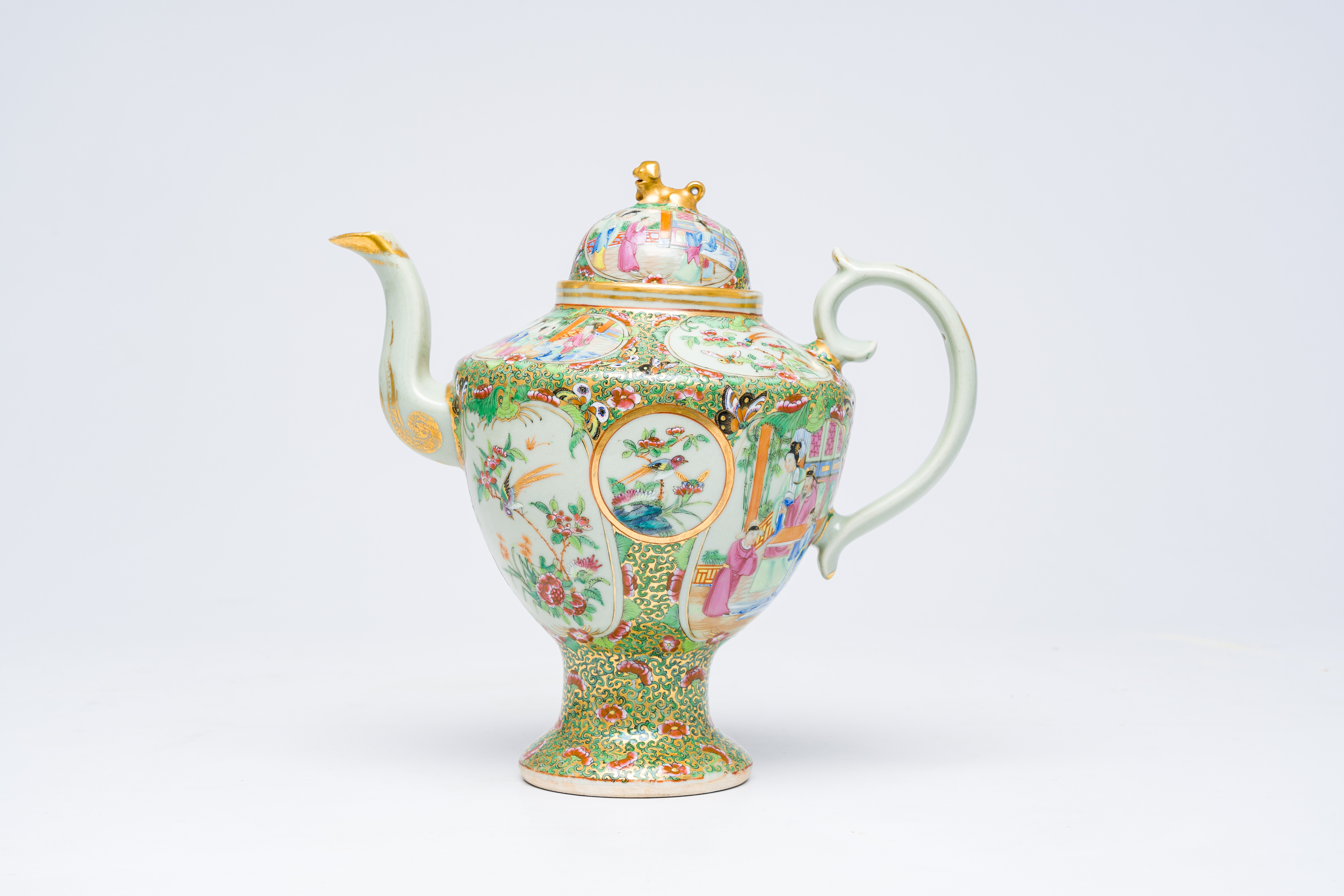 Six Chinese Canton famille rose porcelain wares, 19th C. - Image 6 of 11