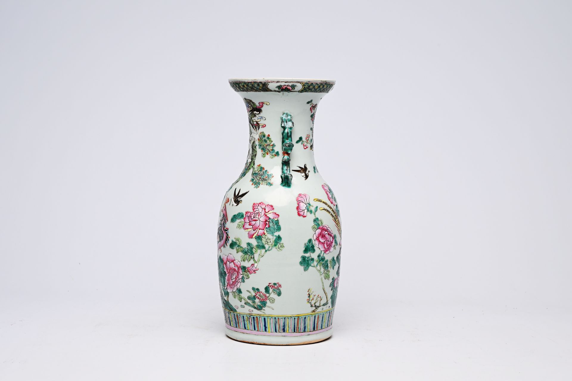 A Chinese famille rose vase with birds among blossoming branches, 19th C. - Image 3 of 16