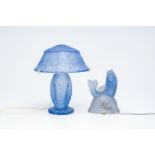 Pierre D'avesn and Lorrain Nancy, France: Two Art Deco lamps in blue glass