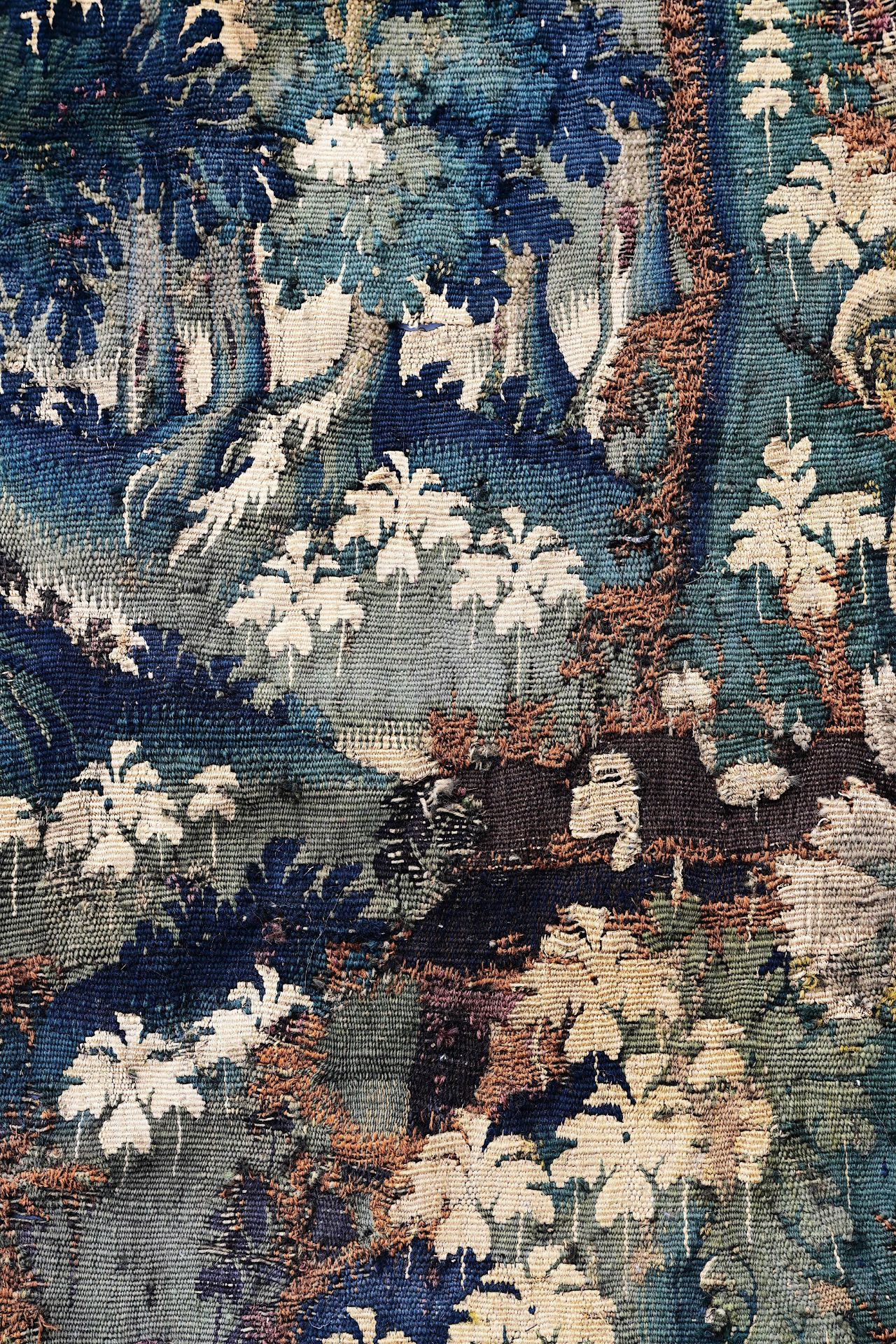 A Flemish wall tapestry with a forest view, 17th C. - Image 4 of 6