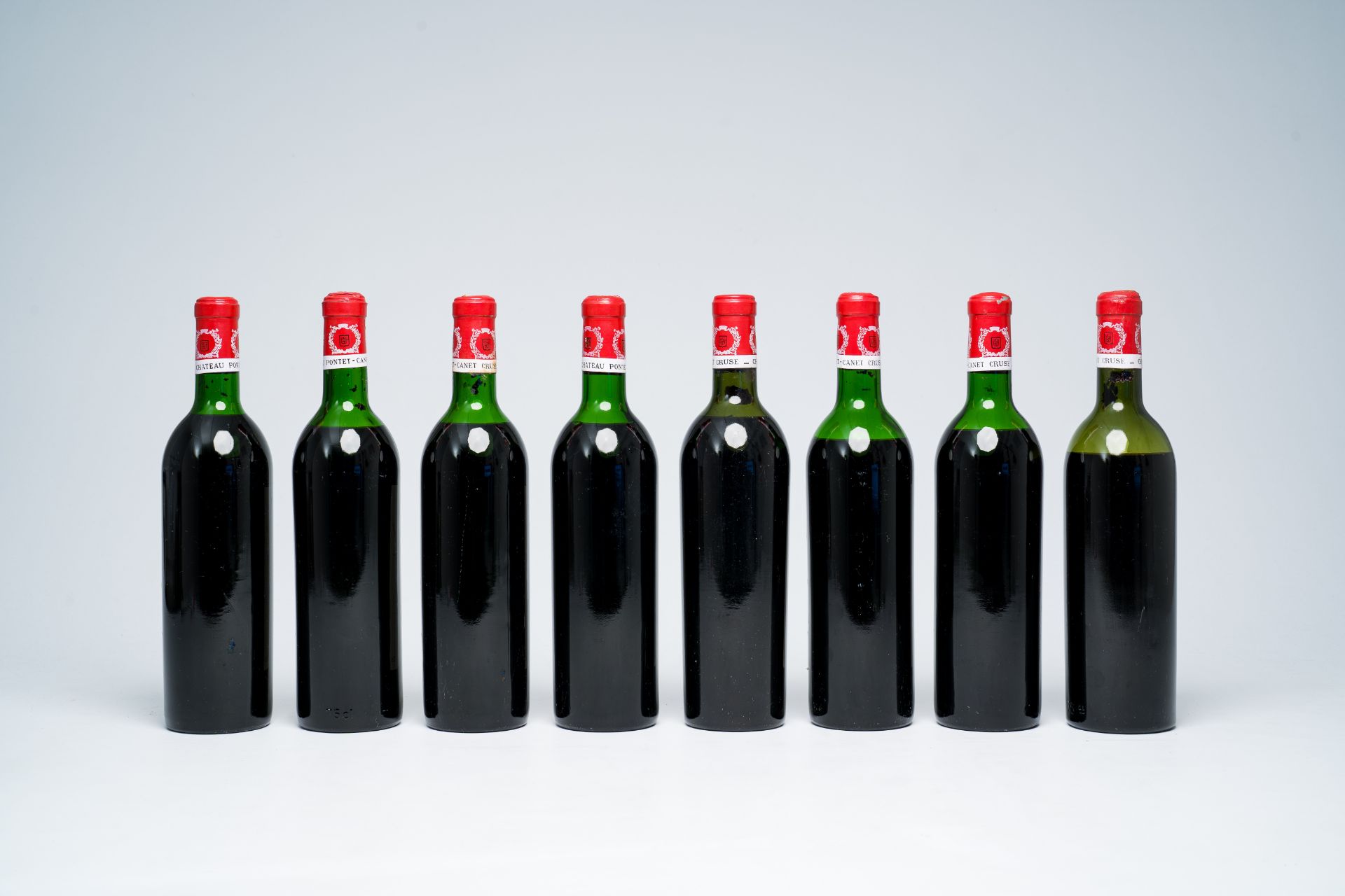 Eight bottles of Chateau Pontet Canet, Pauillac, Cruse & Fils Freres, 1970 - Bild 2 aus 4