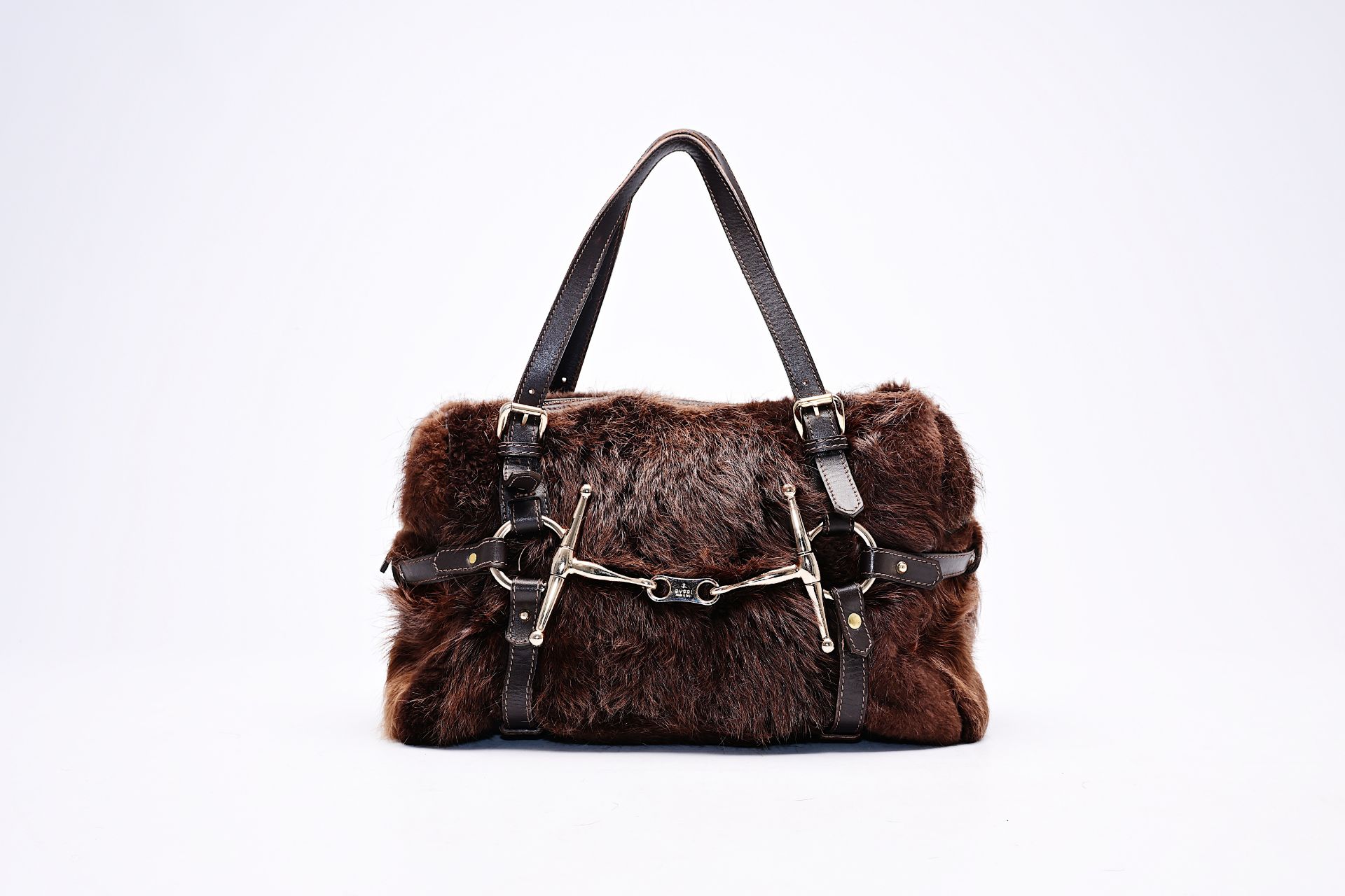 An Italian Gucci limited edition 85th anniversary fur and leather handbag, 20th C. - Bild 5 aus 6