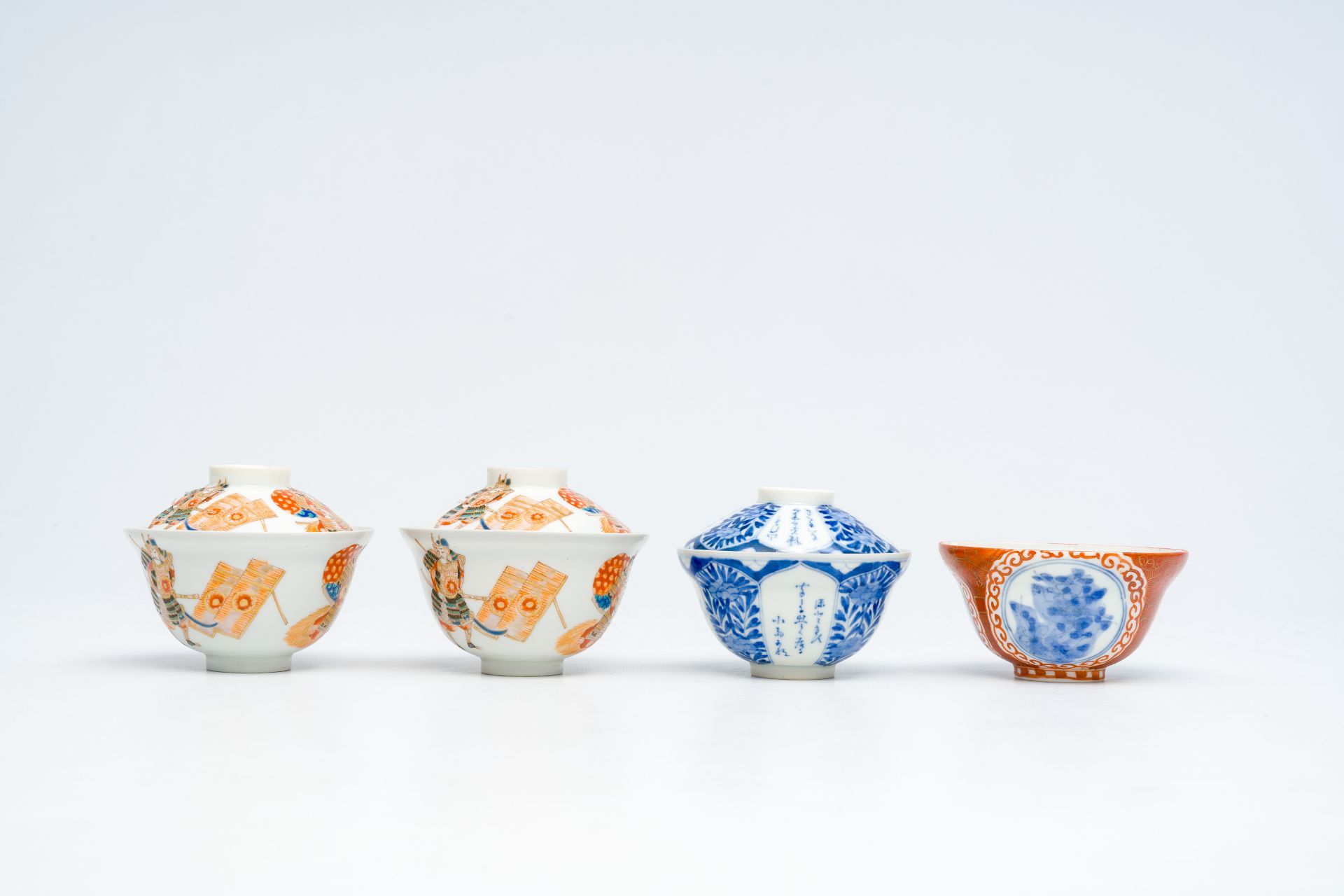 A varied collection of Japanese porcelain, Meiji, 19th/20th C. - Image 12 of 17