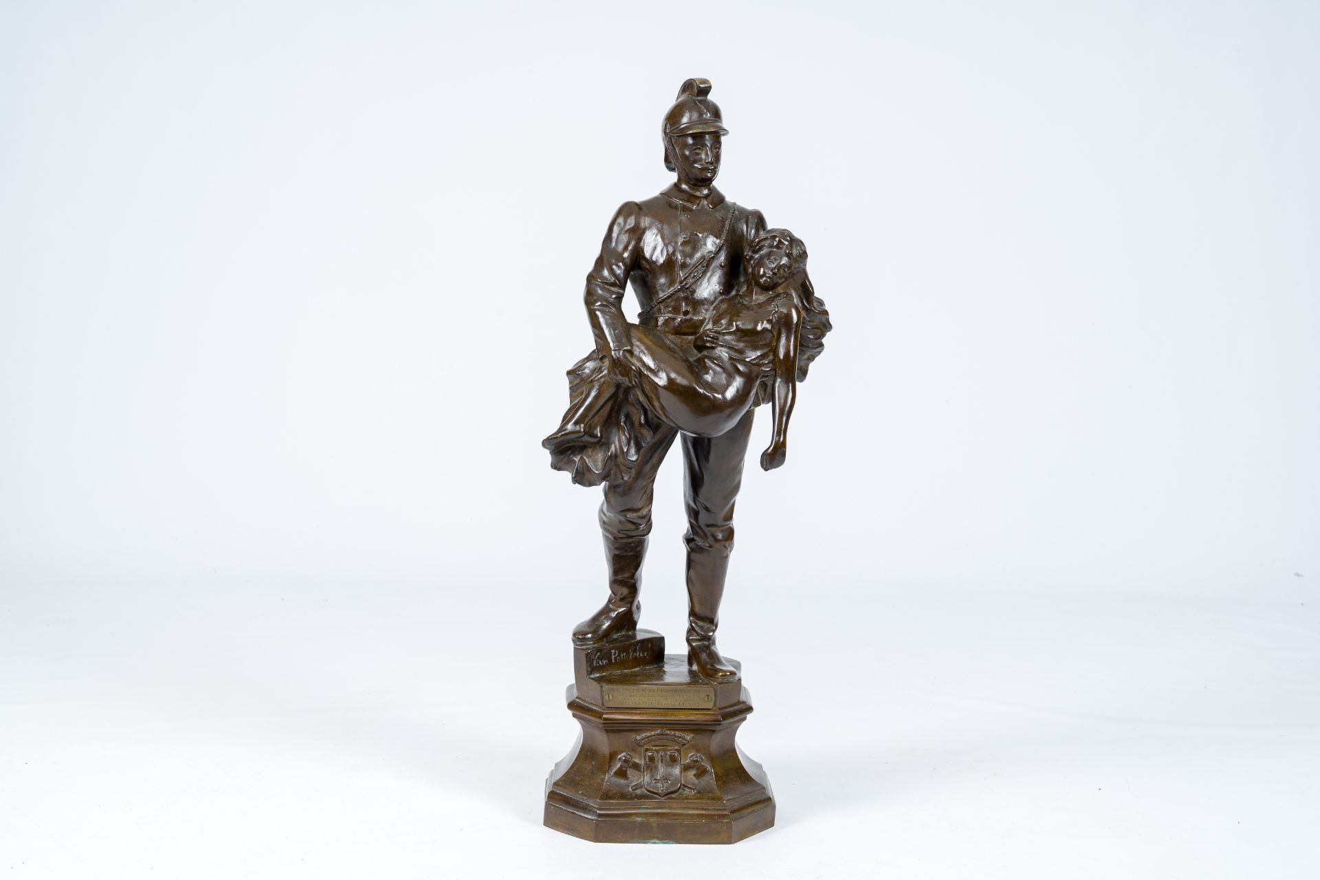 Charles Jean-Baptiste Van Pottelsberghe (1853-1902): The fireman, brown patinated bronze, with dedic - Image 2 of 9